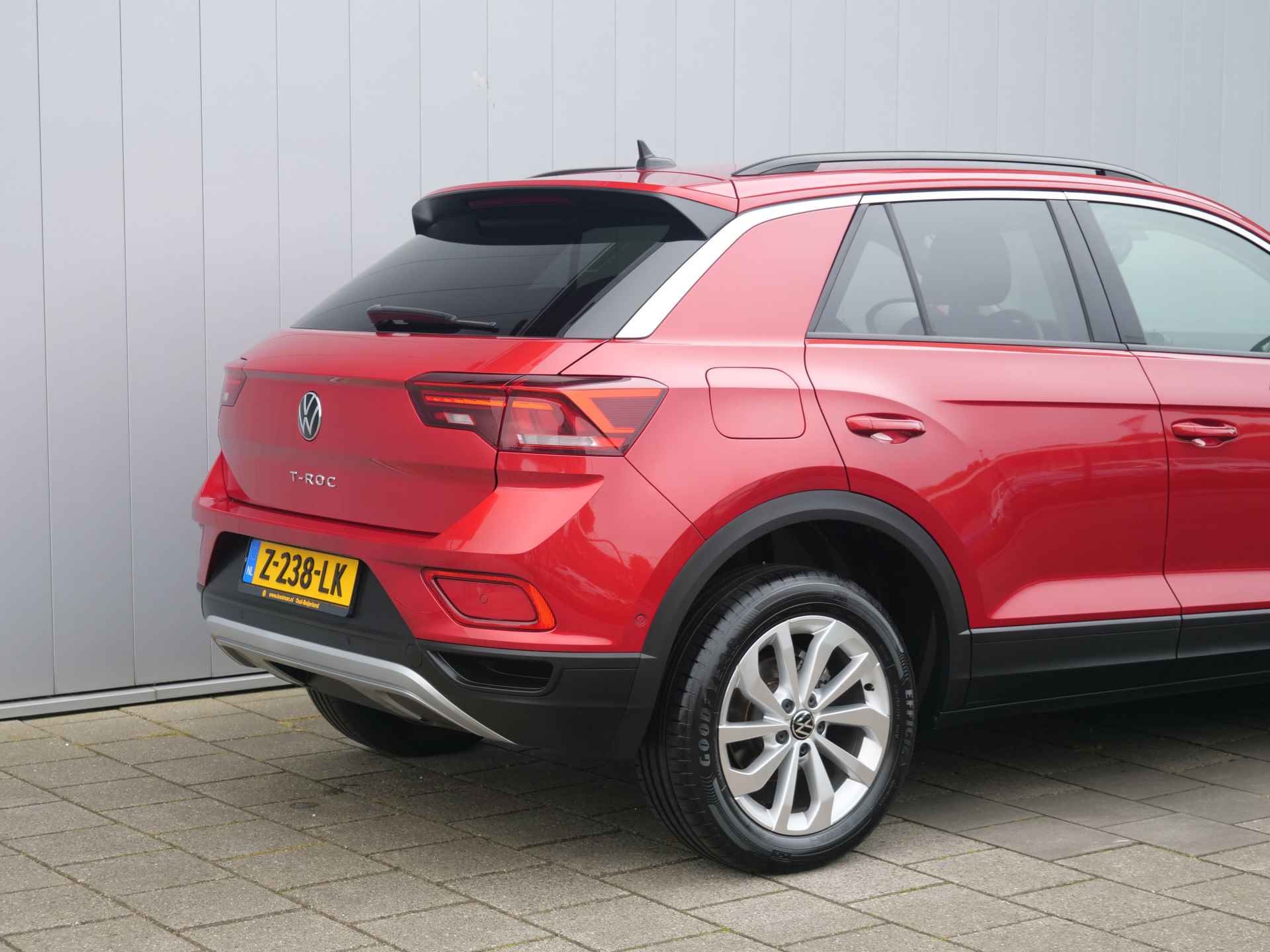 Volkswagen T-Roc 1.0 TSI 110pk Life Apple Carplay / DAB / PDC - 21/38