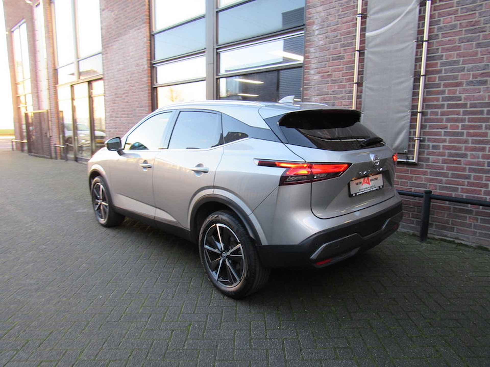 Nissan Qashqai 1.3 Mild-Hybrid 158pk Xtronic Tekna Navigatie / Adapt cruise control / 360 Camera / Pdc / Panorama dak / Head up display / El stoelen / Cold pack - 5/35