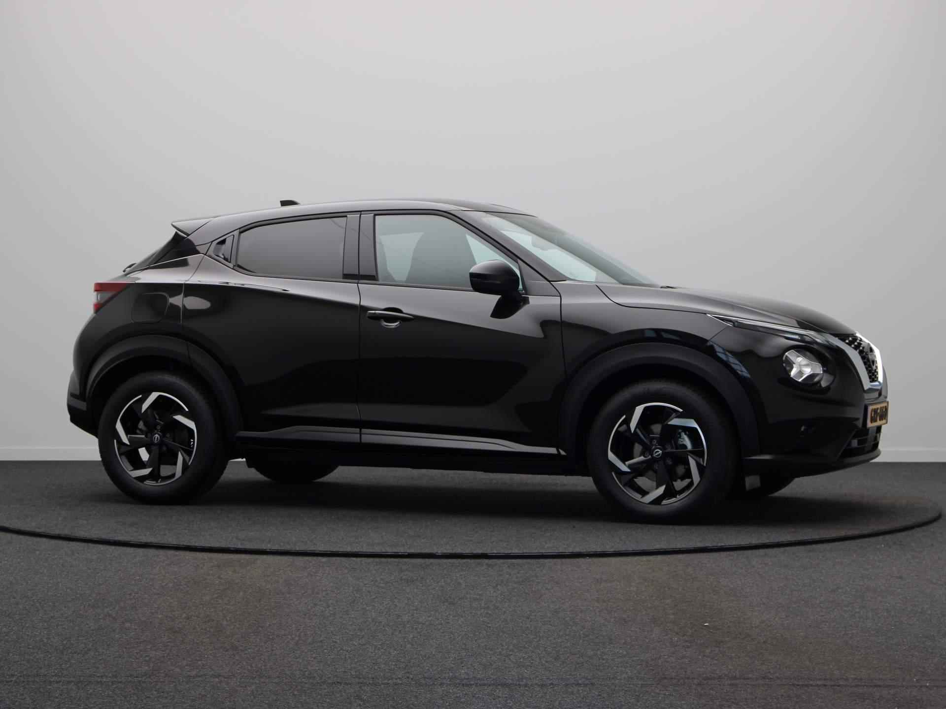 Nissan Juke 1.0 DIG-T N-Connecta | Automaat | Stoel, Stuur en Voorruit Verwarming | Achteruitrij Camera | Climate Control | DAB Radio | - 13/51