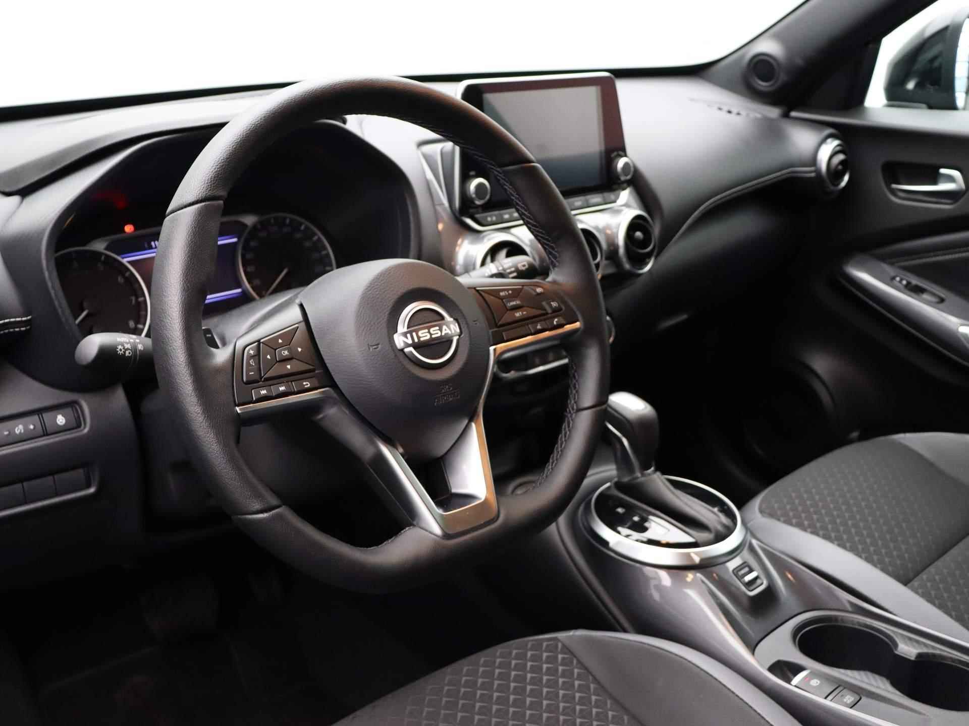 Nissan Juke 1.0 DIG-T N-Connecta | Automaat | Stoel, Stuur en Voorruit Verwarming | Achteruitrij Camera | Climate Control | DAB Radio | - 17/51