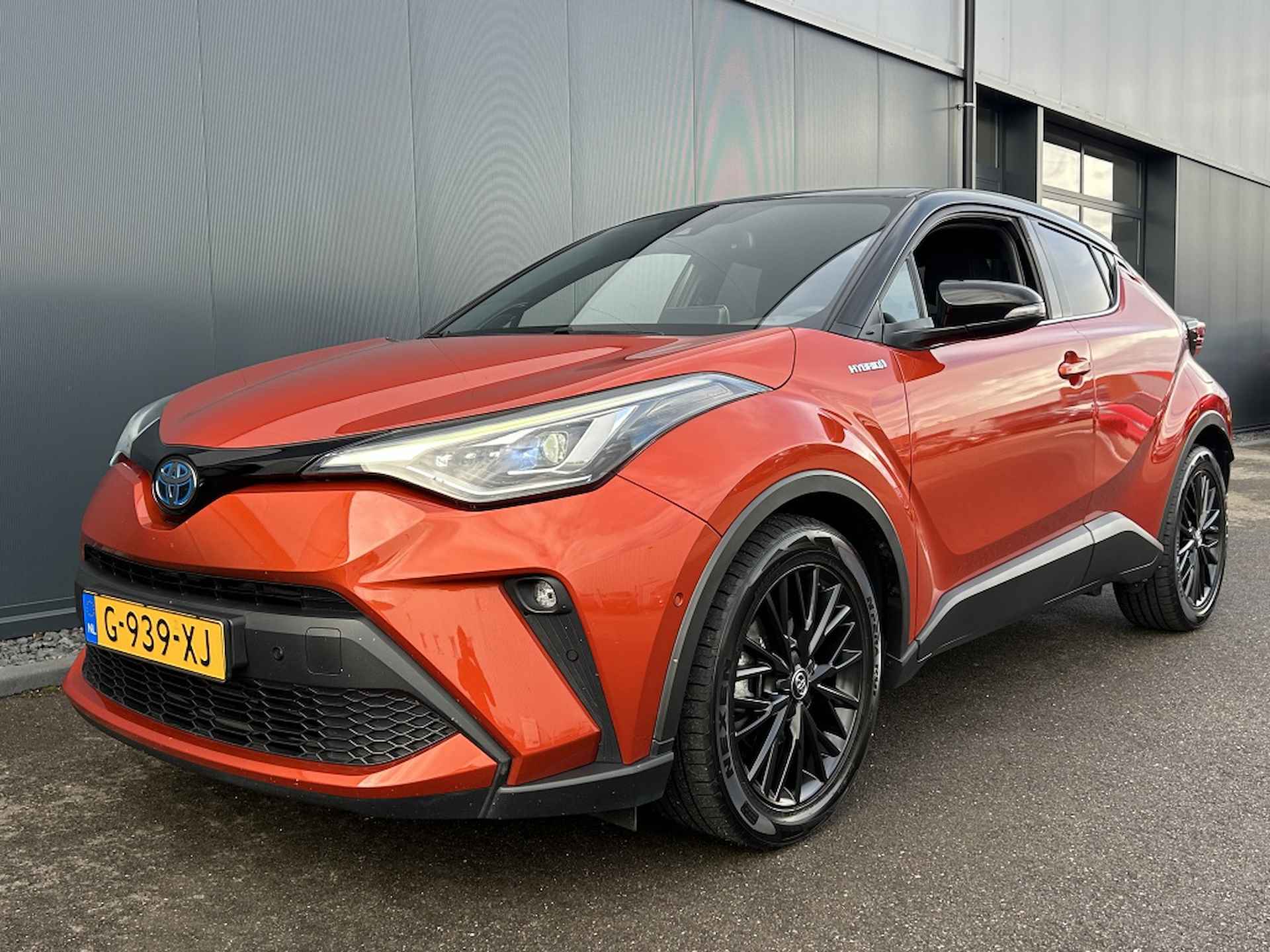 Toyota C-HR 2.0 Hybrid Launch Edition - 7/33