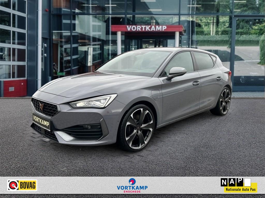 CUPRA Leon 1.4 TSI DSG VZ E-HYBRID SUPER-SPORT-STUUR/CAMERA/NAVI/CARPLAY/AC