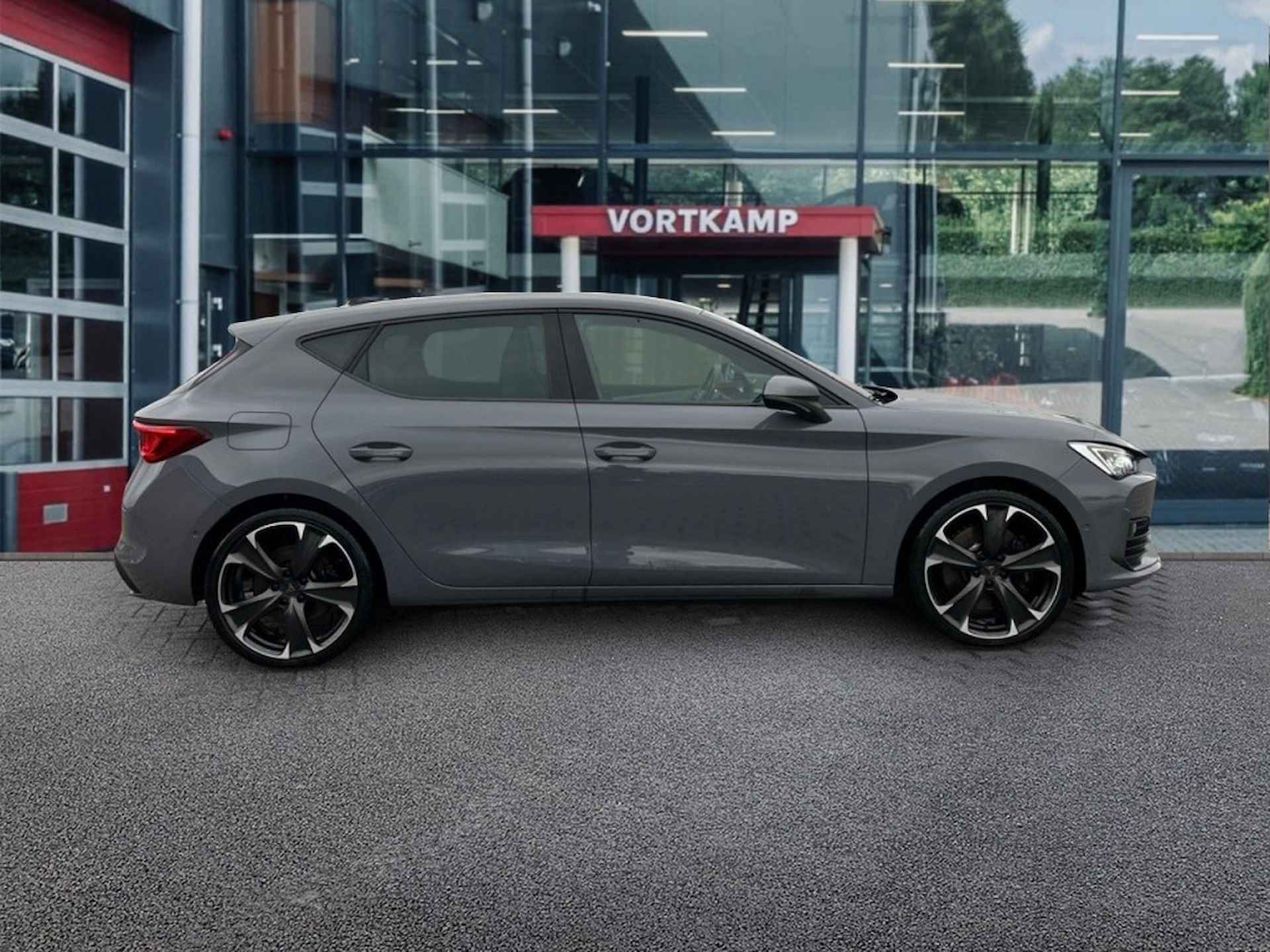 CUPRA Leon 1.4 TSI DSG VZ E-HYBRID SUPER-SPORT-STUUR/CAMERA/NAVI/CARPLAY/AC - 4/24