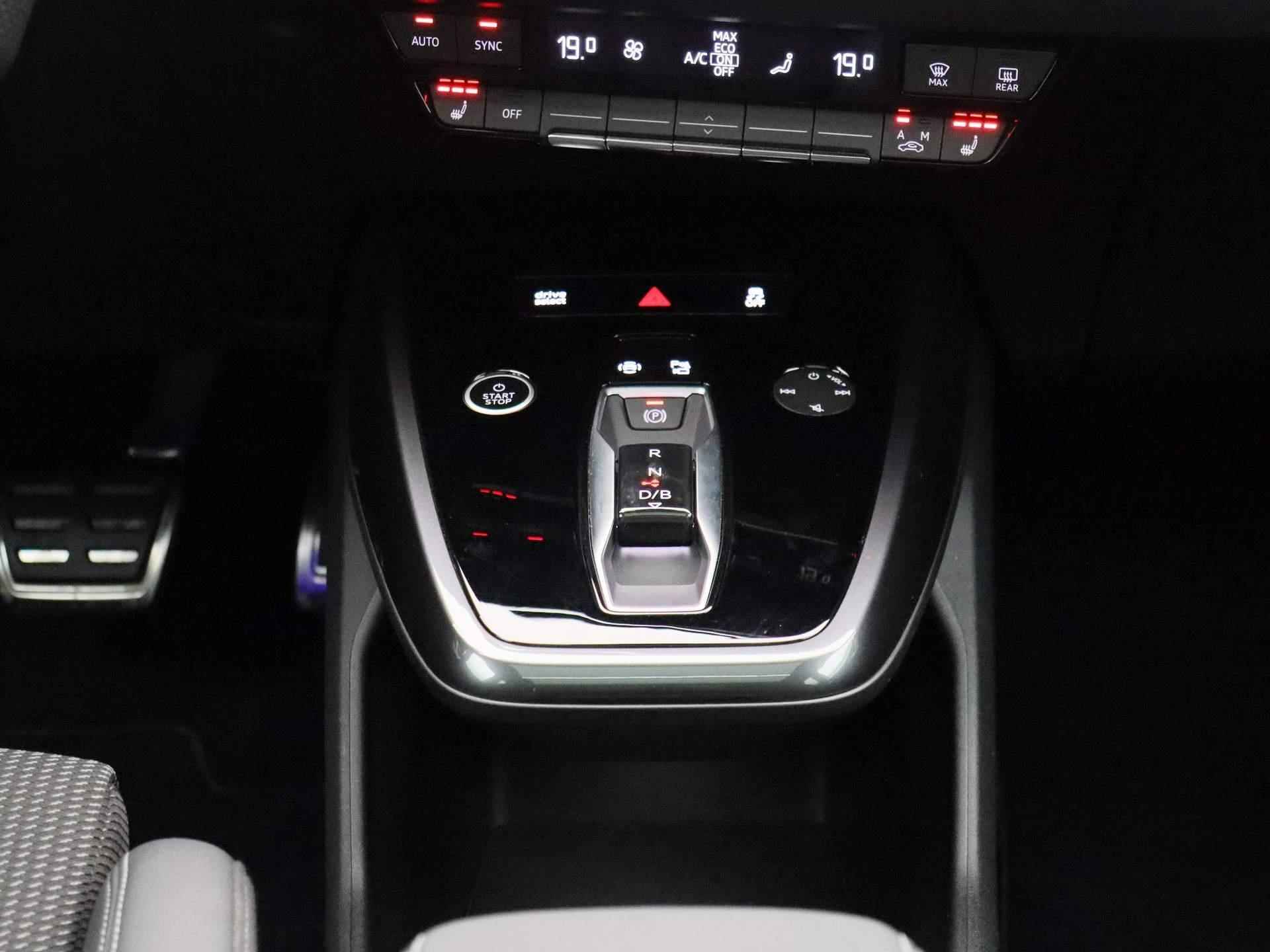 Audi Q4 e-tron 50 quattro S edition 82 kWh 299 PK | S-line | Automaat | Navigatie | Camera | Panoramadak | Adaptive Cruise Control | Climate Control | Stoelverwarming | Virtual Cockpit | LED Matrix | Lichtmetalen velgen | Privacy glass | - 11/56