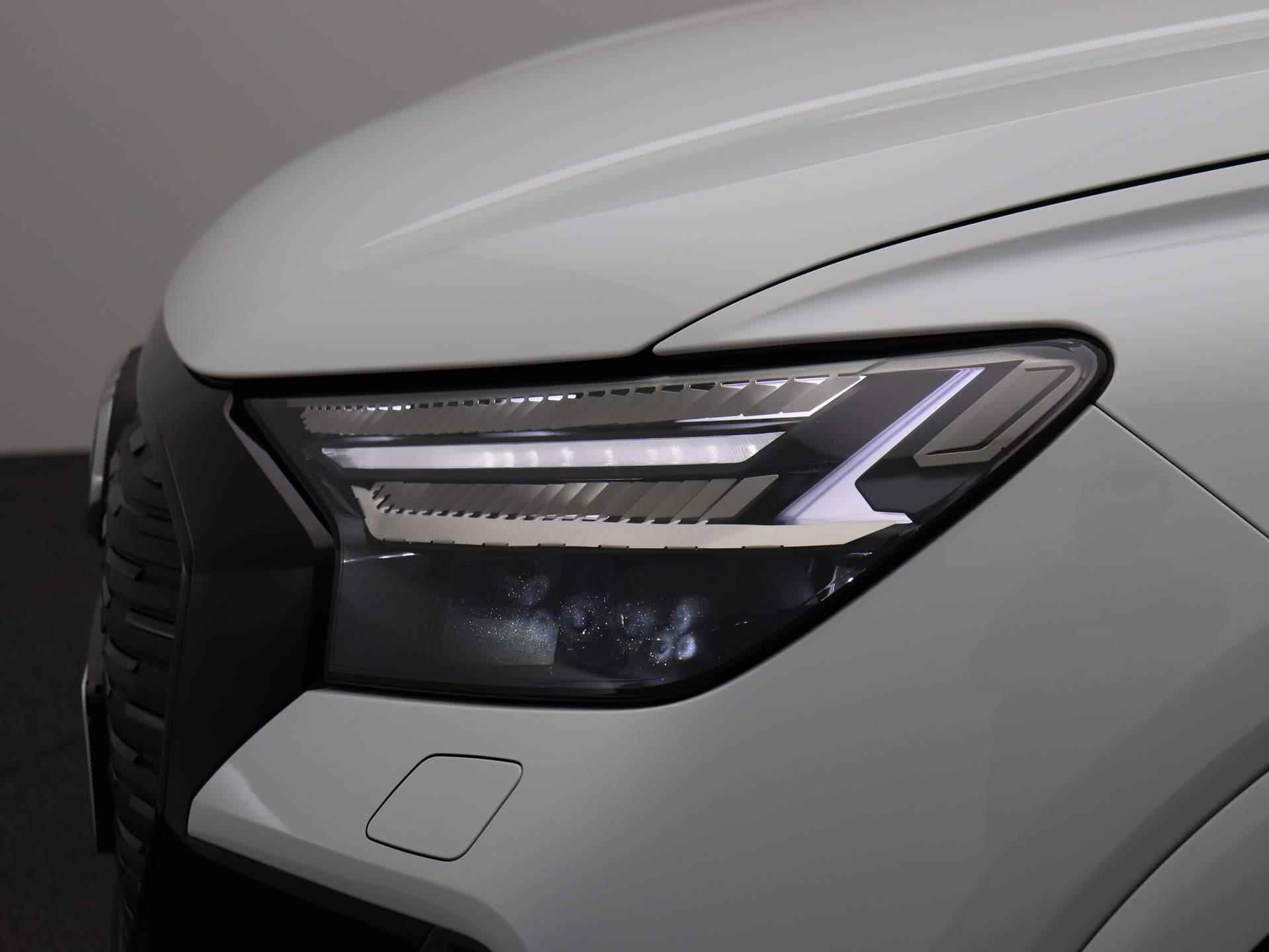 Audi Q4 e-tron 50 quattro S edition 82 kWh 299 PK | S-line | Automaat | Navigatie | Camera | Panoramadak | Adaptive Cruise Control | Climate Control | Stoelverwarming | Virtual Cockpit | LED Matrix | Lichtmetalen velgen | Privacy glass | - 19/56