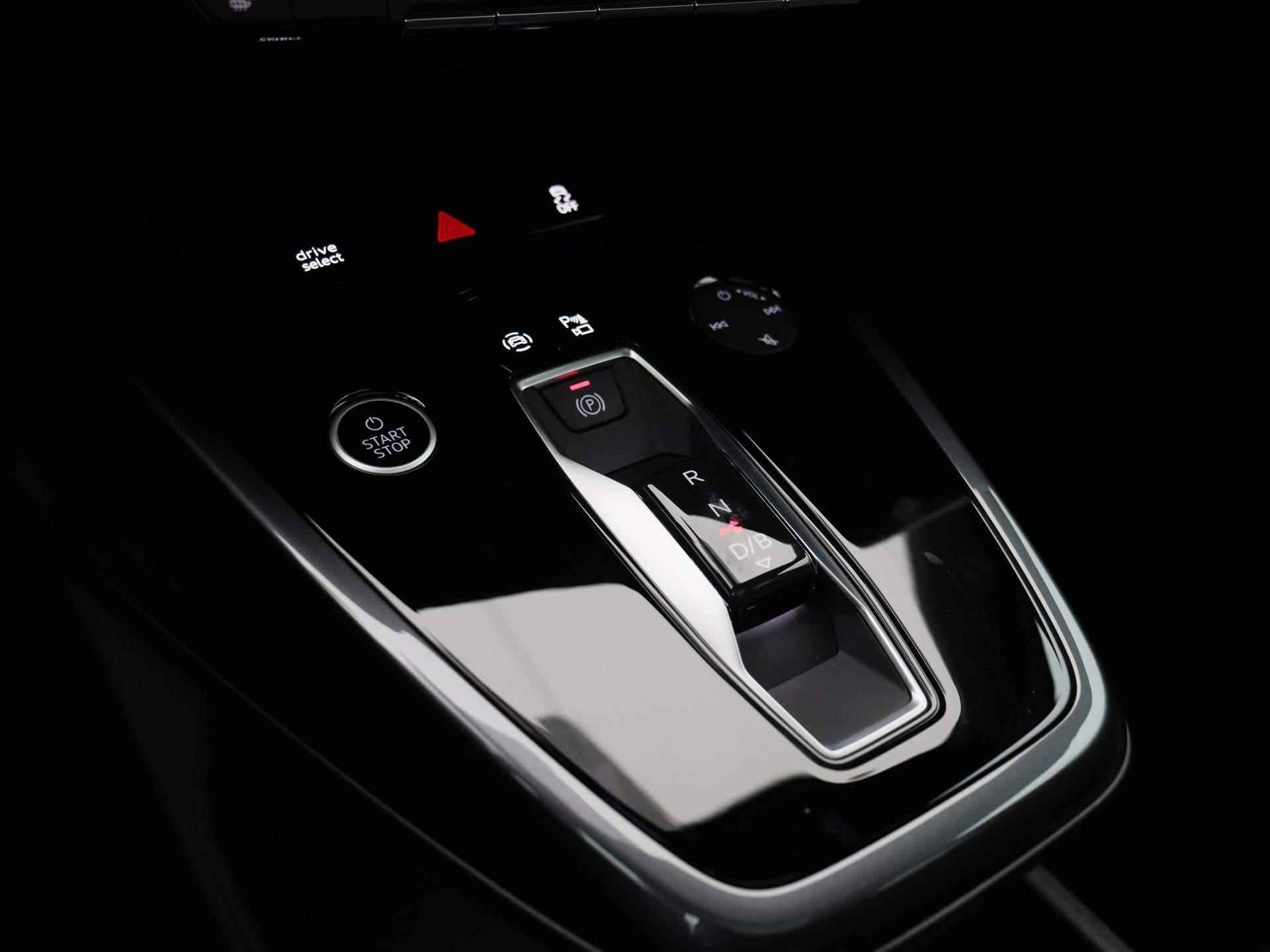 Audi Q4 e-tron 50 quattro S edition 82 kWh 299 PK | S-line | Automaat | Navigatie | Camera | Panoramadak | Adaptive Cruise Control | Climate Control | Stoelverwarming | Virtual Cockpit | LED Matrix | Lichtmetalen velgen | Privacy glass | - 23/56