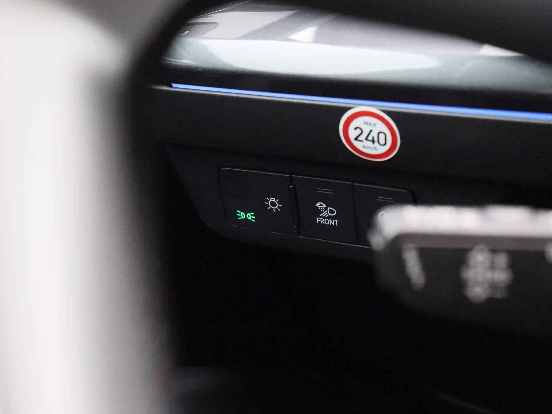 Audi Q4 e-tron 50 quattro S edition 82 kWh 299 PK | S-line | Automaat | Navigatie | Camera | Panoramadak | Adaptive Cruise Control | Climate Control | Stoelverwarming | Virtual Cockpit | LED Matrix | Lichtmetalen velgen | Privacy glass | - 32/56