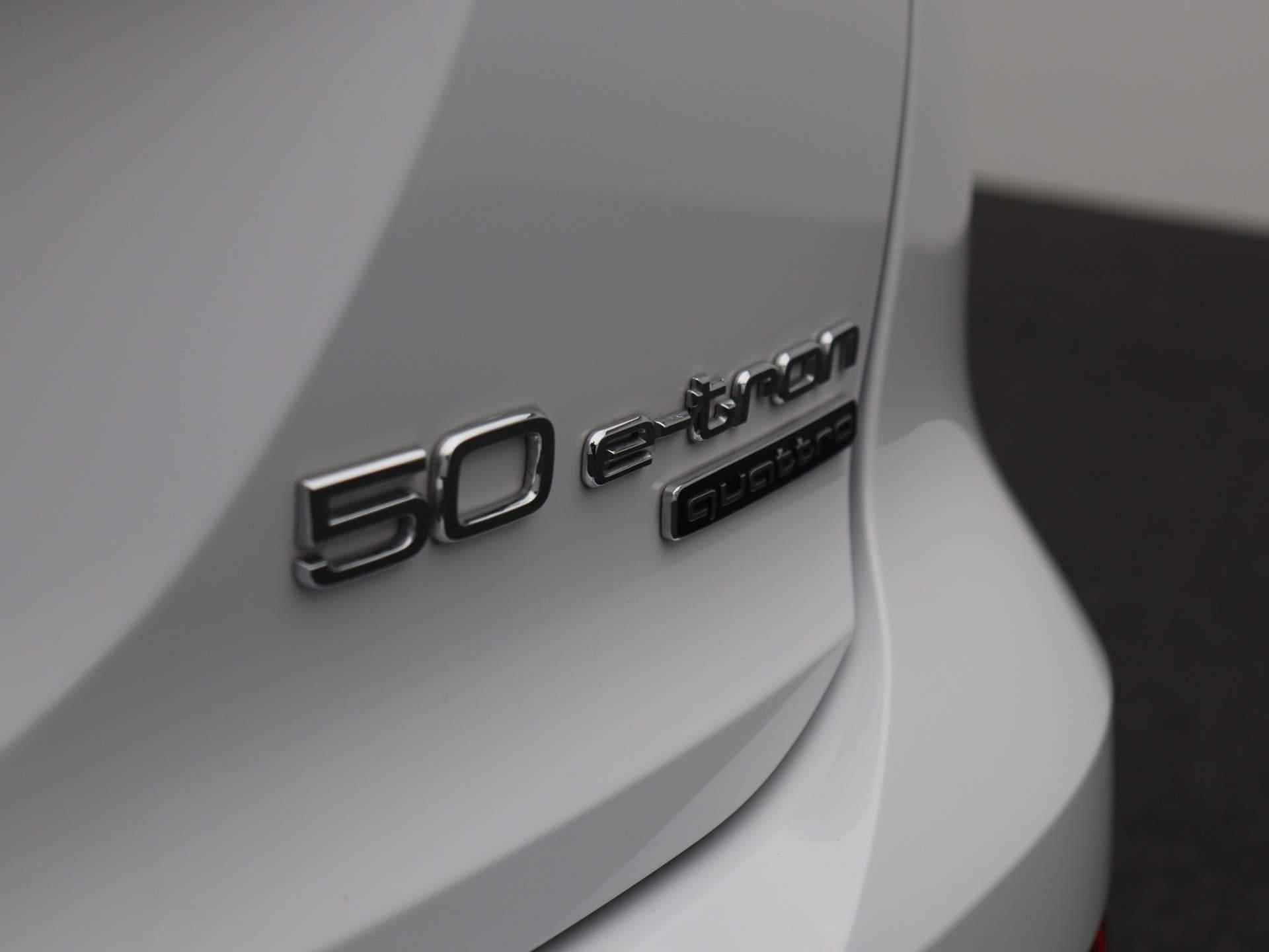 Audi Q4 e-tron 50 quattro S edition 82 kWh 299 PK | S-line | Automaat | Navigatie | Camera | Panoramadak | Adaptive Cruise Control | Climate Control | Stoelverwarming | Virtual Cockpit | LED Matrix | Lichtmetalen velgen | Privacy glass | - 46/56