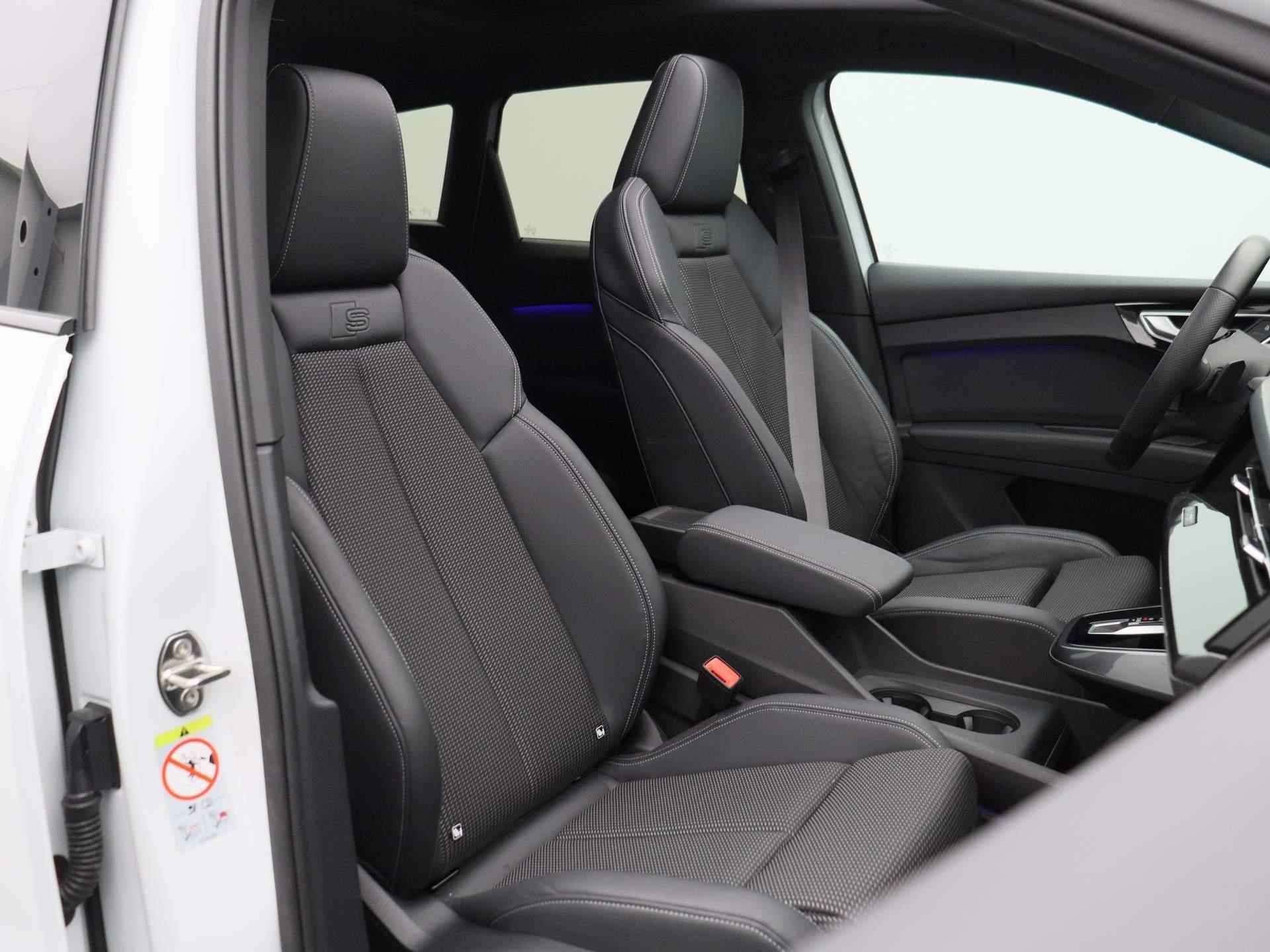 Audi Q4 e-tron 50 quattro S edition 82 kWh 299 PK | S-line | Automaat | Navigatie | Camera | Panoramadak | Adaptive Cruise Control | Climate Control | Stoelverwarming | Virtual Cockpit | LED Matrix | Lichtmetalen velgen | Privacy glass | - 51/56