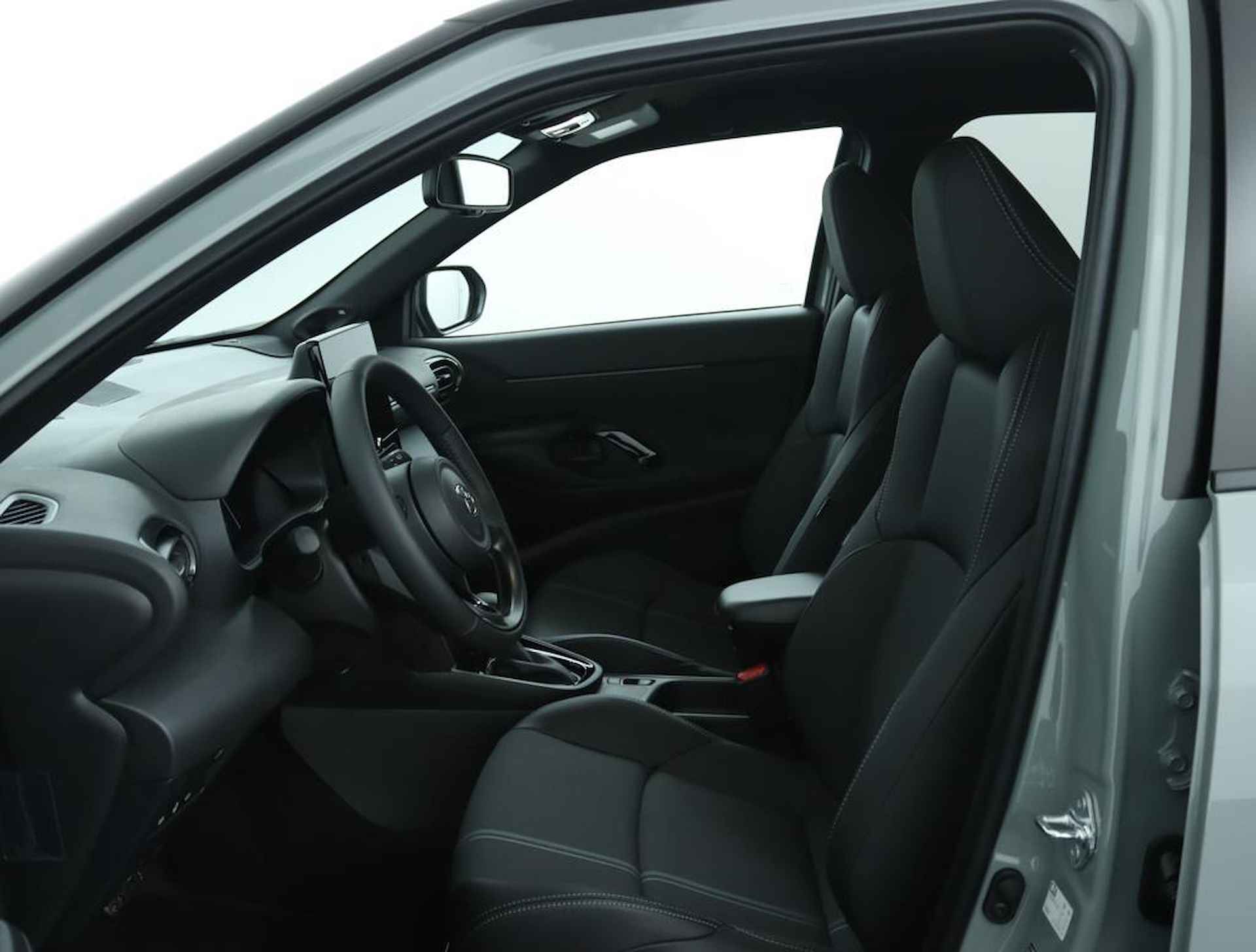 Toyota Yaris Cross Hybrid 130 Launch Edition | Adaptive Cruise Control | Apple Carplay | Android Auto | Elektrische Achterklep | - 17/49