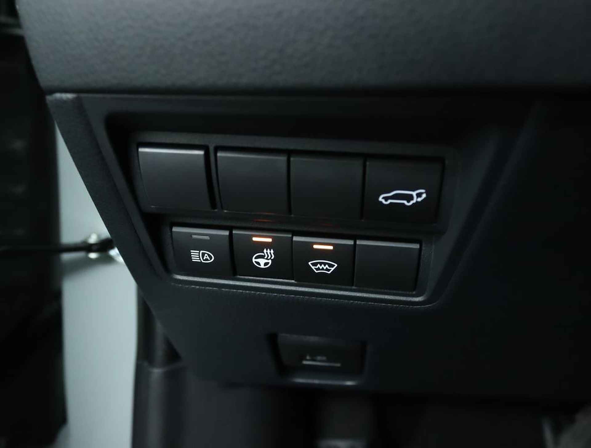 Toyota Yaris Cross Hybrid 130 Launch Edition | Adaptive Cruise Control | Apple Carplay | Android Auto | Elektrische Achterklep | - 29/49