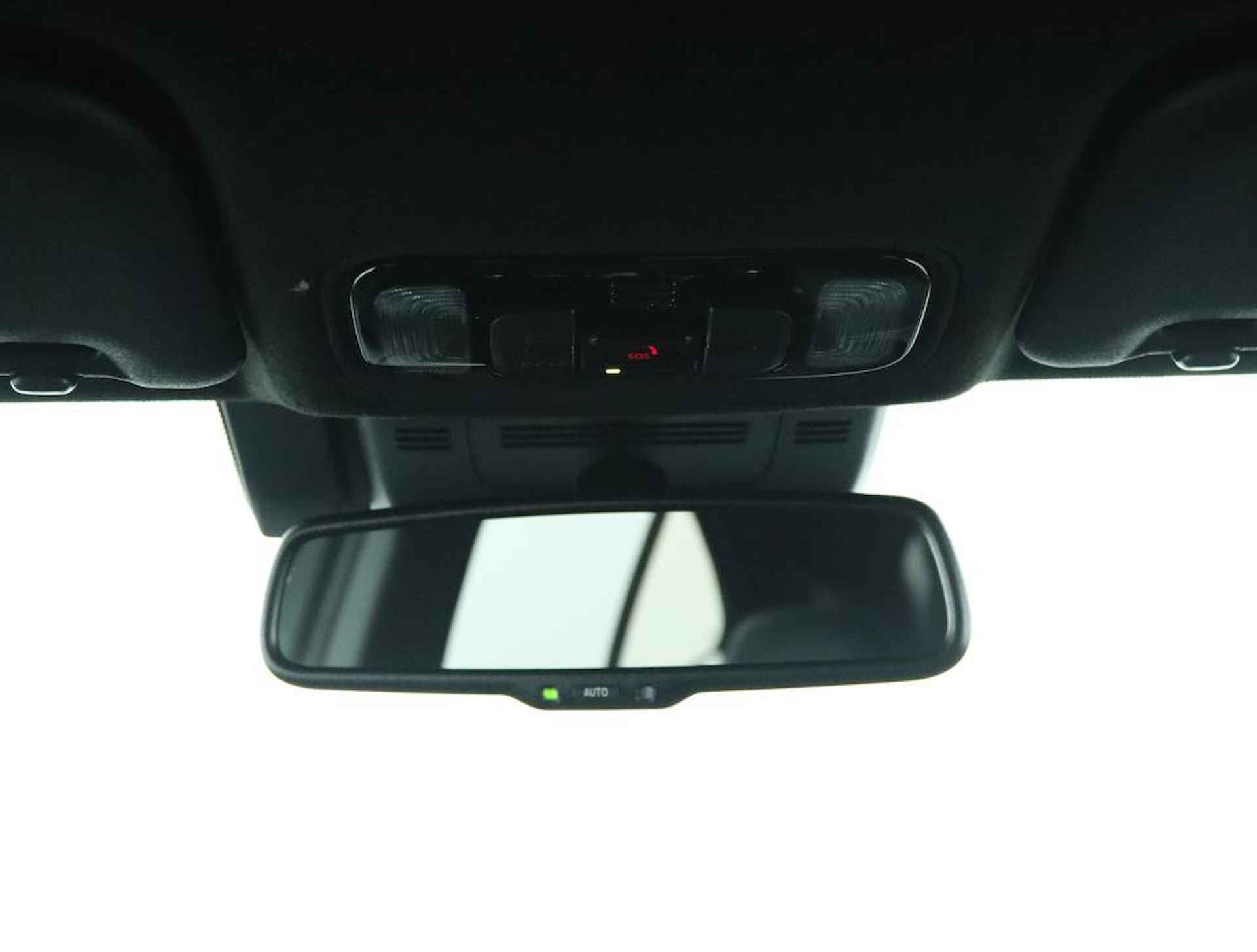 Toyota Yaris Cross Hybrid 130 Launch Edition | Adaptive Cruise Control | Apple Carplay | Android Auto | Elektrische Achterklep | - 32/49