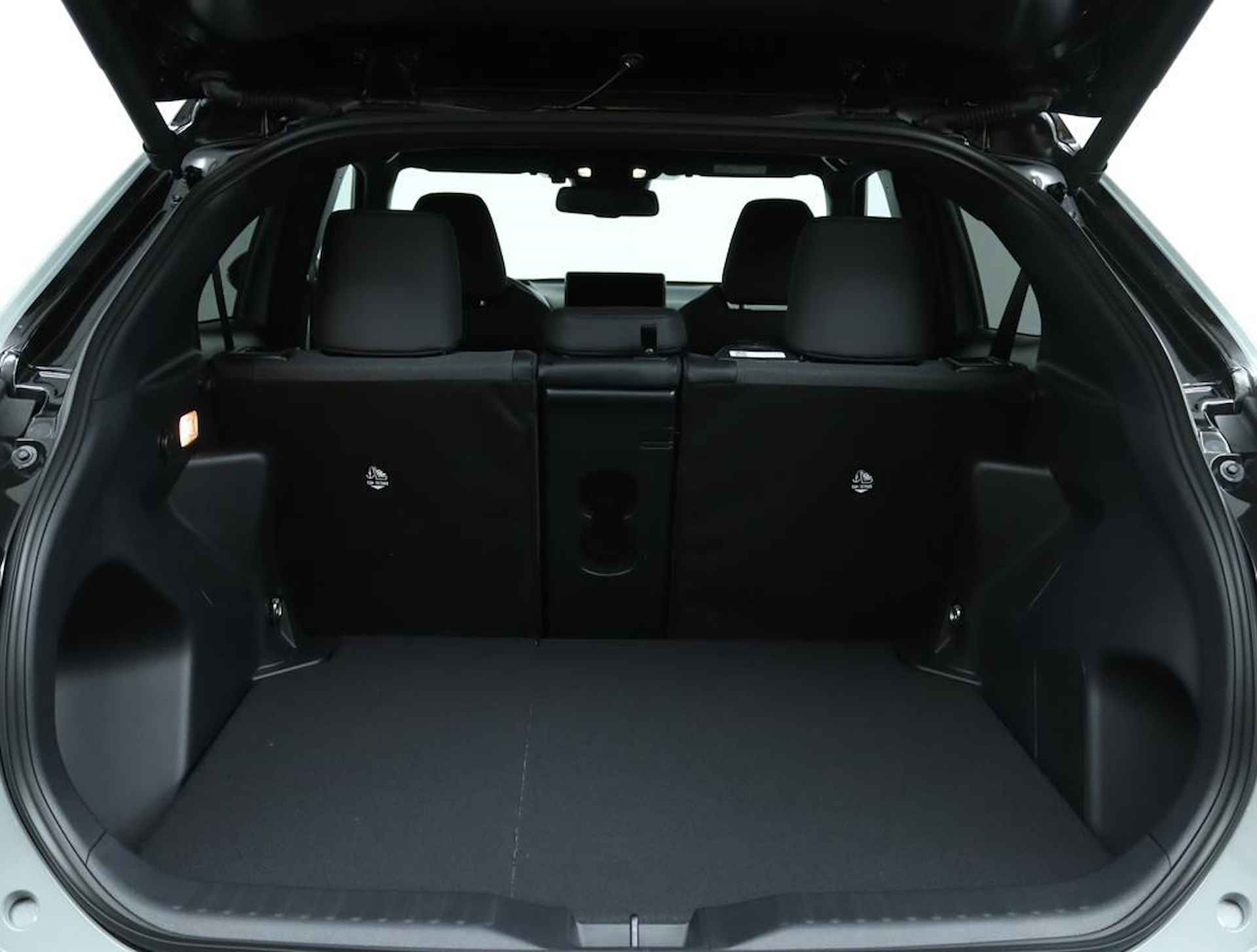 Toyota Yaris Cross Hybrid 130 Launch Edition | Adaptive Cruise Control | Apple Carplay | Android Auto | Elektrische Achterklep | - 36/49