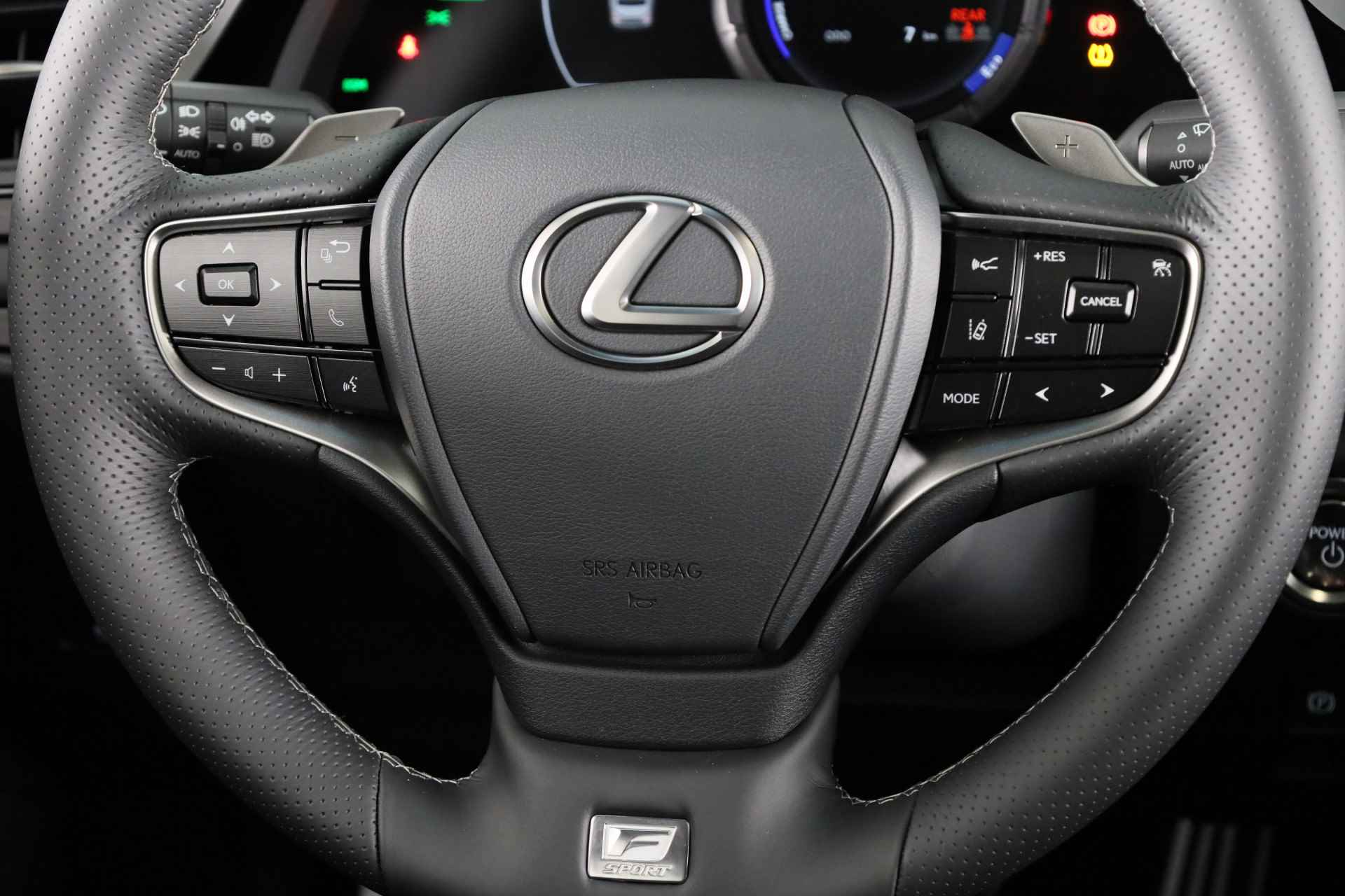 Lexus ES 300h F-Sport Line *NIEUW* | DIRECT Leverbaar! - 7/43