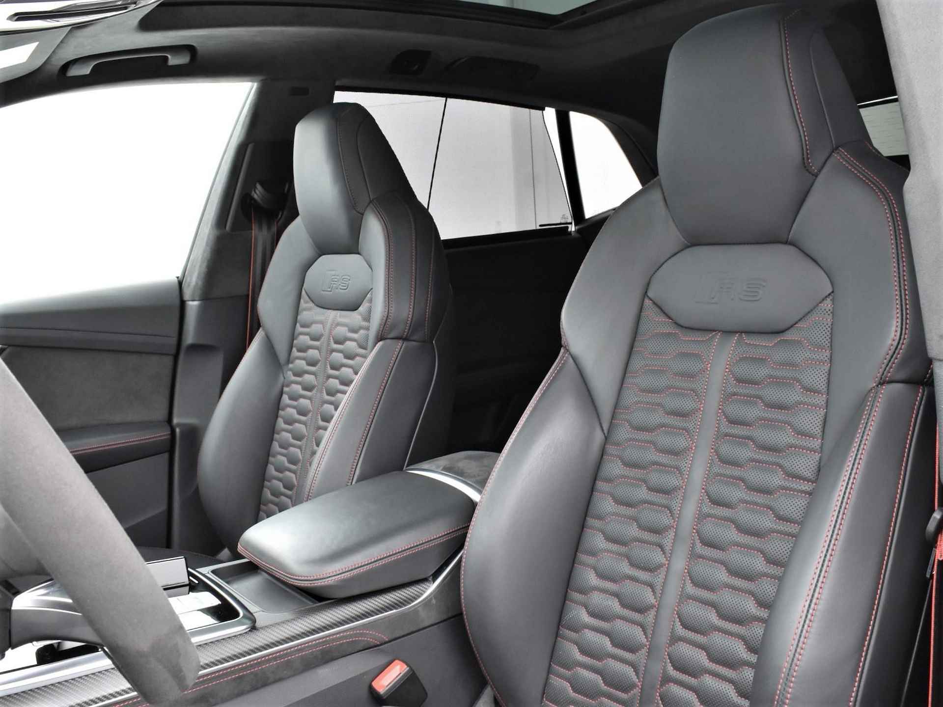 Audi RS Q8 4.0 TFSI 600 pk Quattro | URBAN AUTOMOTIVE | Dynamic Plus Pakket | 305 km/h | Keramische Remmen | Carbon Pakket Binnen + Buiten | Assistentiepakket City | B&O Sound | Standkachel | 360 Camera | Leder · TOPDEAL - 43/47