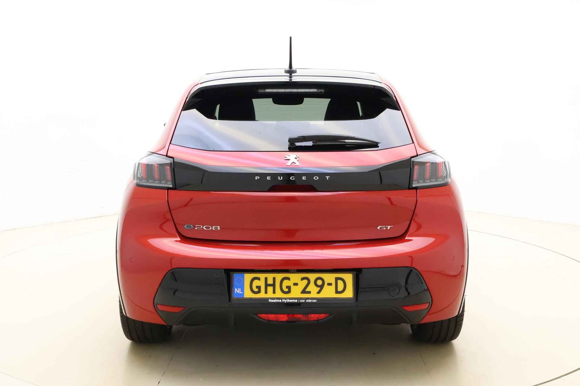 Peugeot e-208 EV GT Pack 50 kWh | Massage | Panorama | Stoelverwarming | Alcantara | Navigatiesysteem | Climate & Cruise control | Camera - 11/41