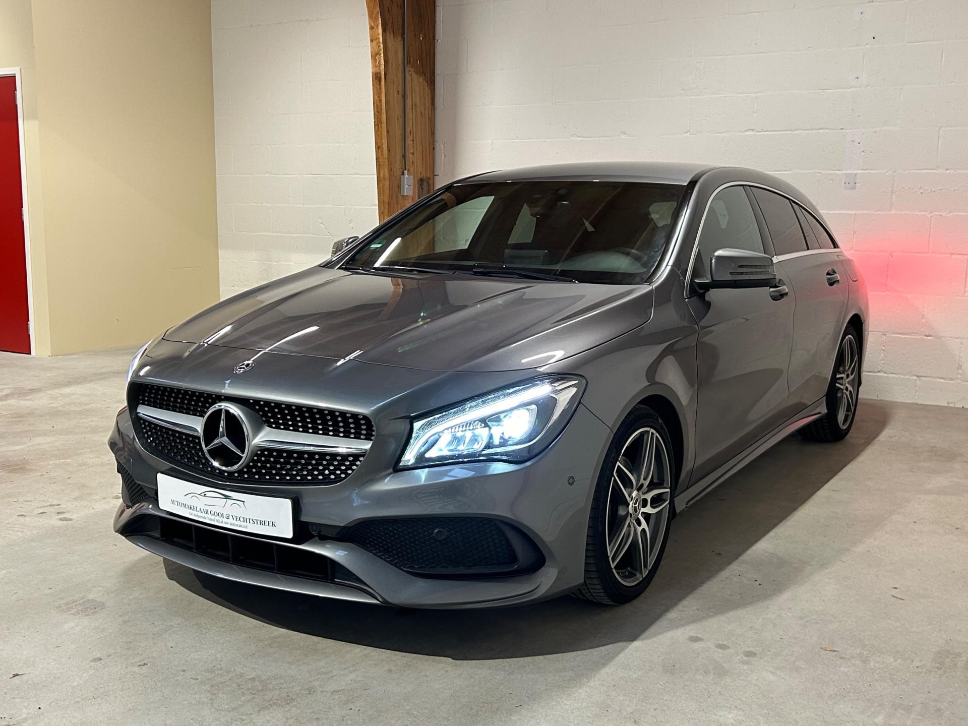 Mercedes-Benz CLA-klasse Shooting Brake 180 AMG Camera CarPlay Export