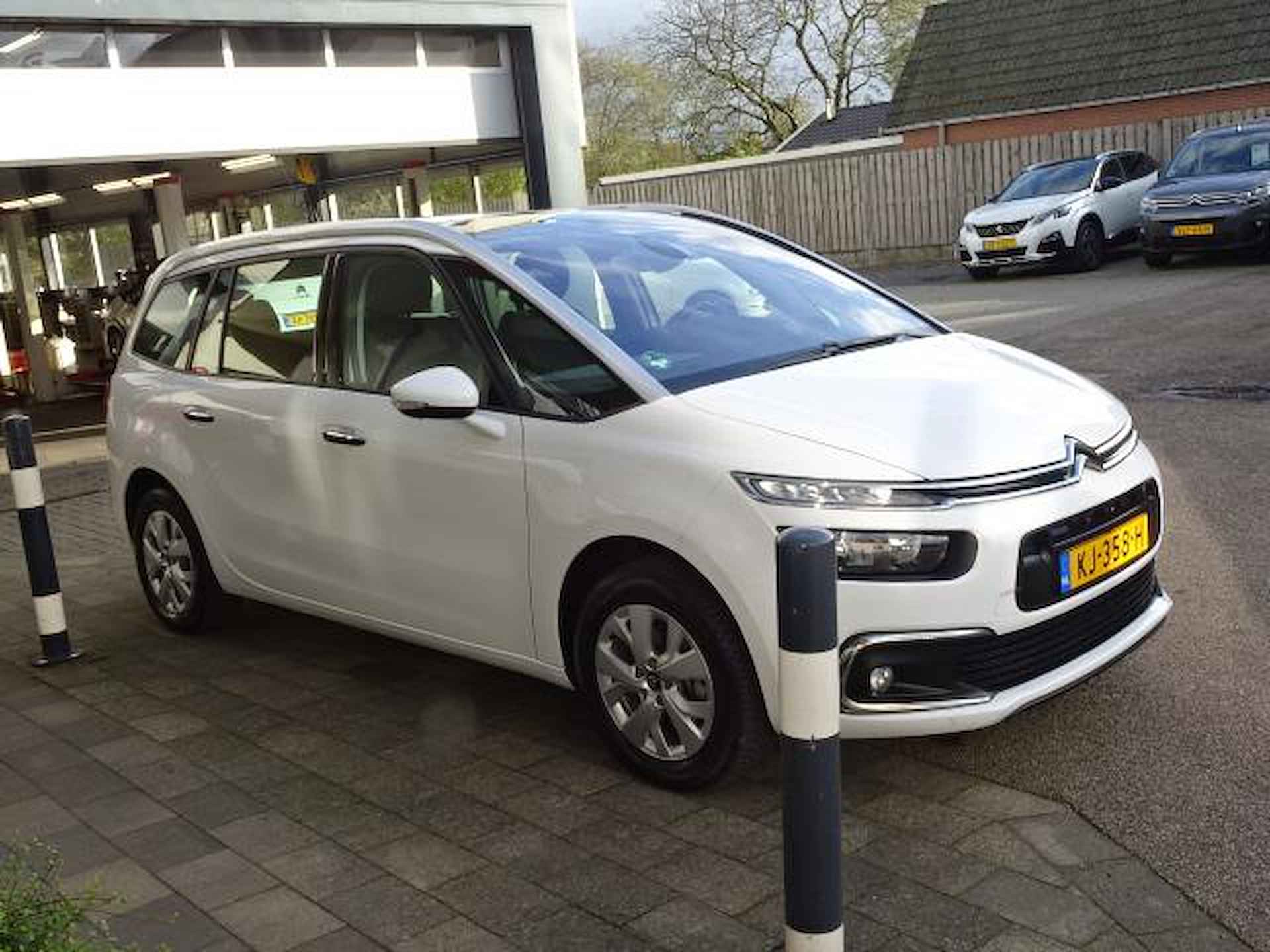 Citroen Grand C4 Picasso 1.2 PureTech Business - 7/25