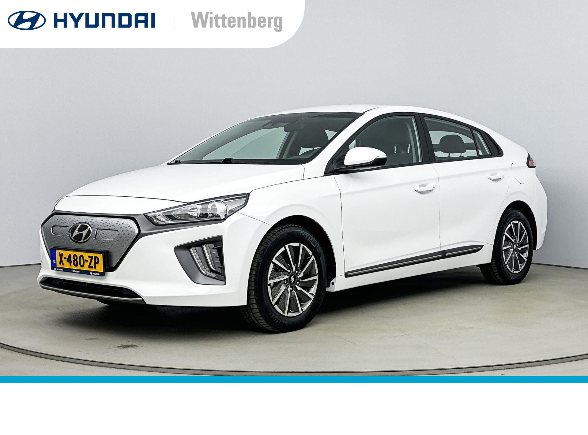 Hyundai IONIQ Comfort EV 38 kWh | €2000,- EV-subsidie! | Navigatie via smartphone | Camera | Keyless bij viaBOVAG.nl