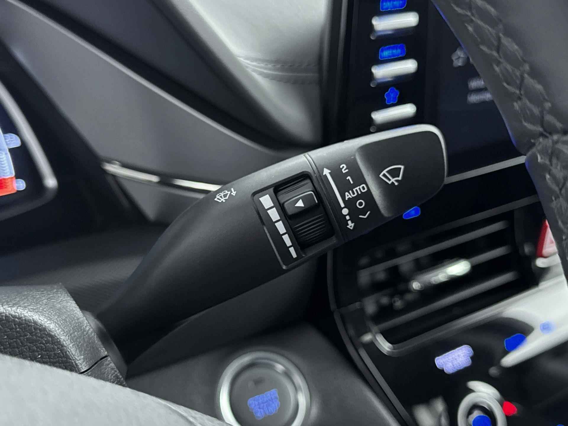Hyundai IONIQ Comfort EV 38 kWh | €2000,- EV-subsidie! | Navigatie via smartphone | Camera | Keyless - 18/34