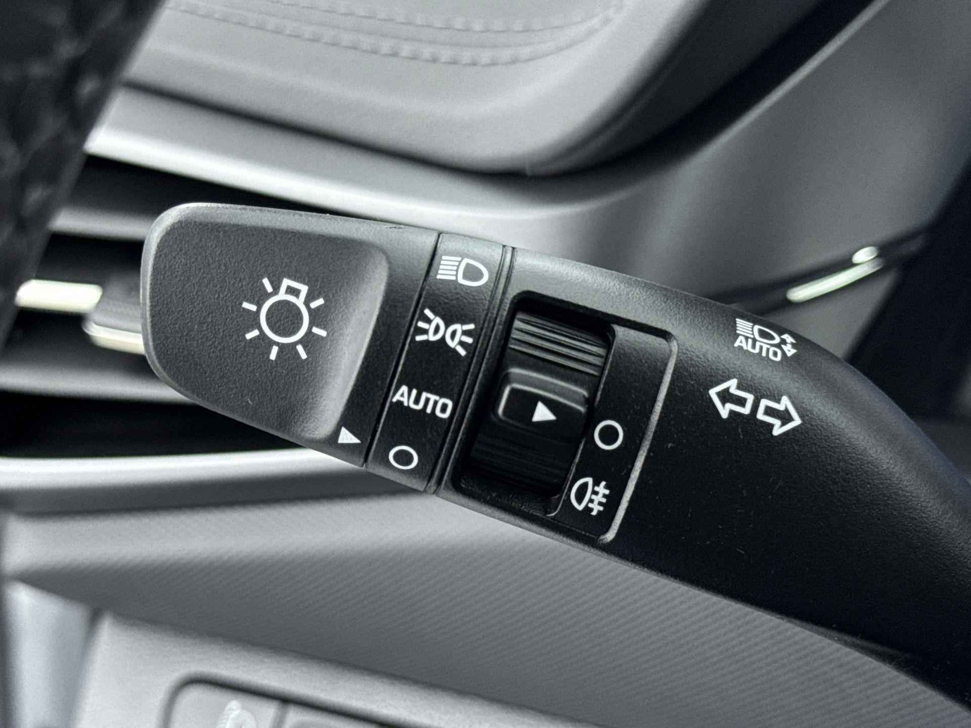 Hyundai IONIQ Comfort EV 38 kWh | €2000,- EV-subsidie! | Navigatie via smartphone | Camera | Keyless - 27/34