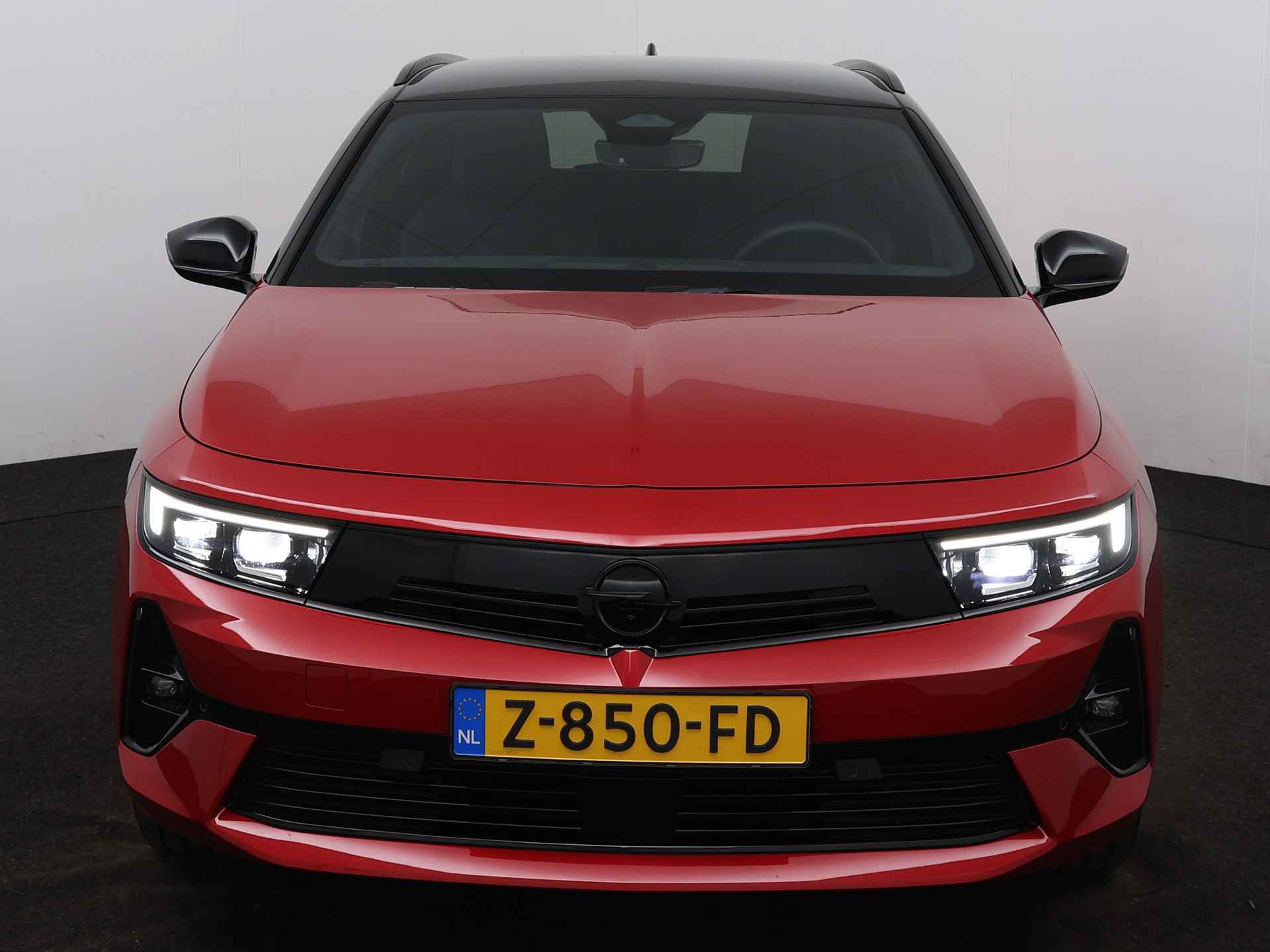 Opel Astra Electric 54 kWh GS | Navigatie | Camera | Stuur + Stoelverwarming | Adaptive Cruise control | - 27/42