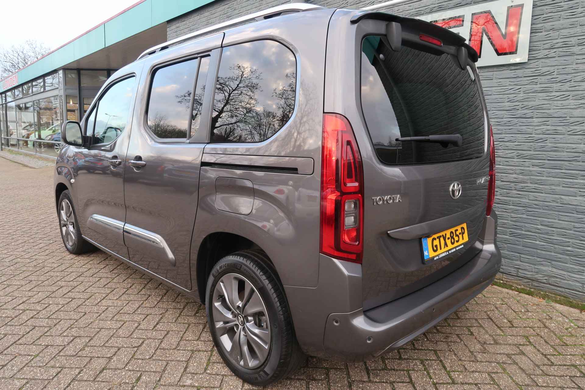 Toyota PROACE CITY Verso 1.2 Turbo Professional Eerste eigenaar - 7/42