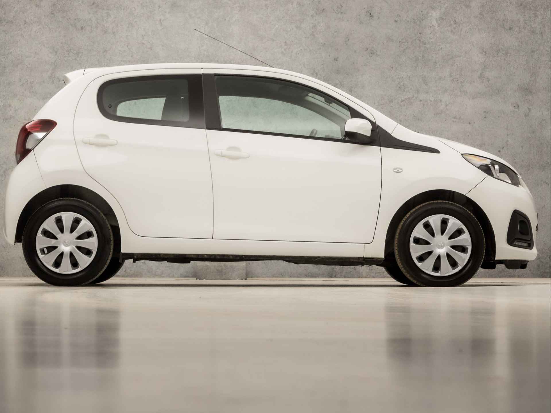 Peugeot 108 1.0 e-VTi Luxury Automaat (AIRCO, BLUETOOTH, 5-DEURS, XENON, STUURWIELBEDIENING, ELEK PAKKET, NIEUWE APK, NIEUWSTAAT) - 4/30