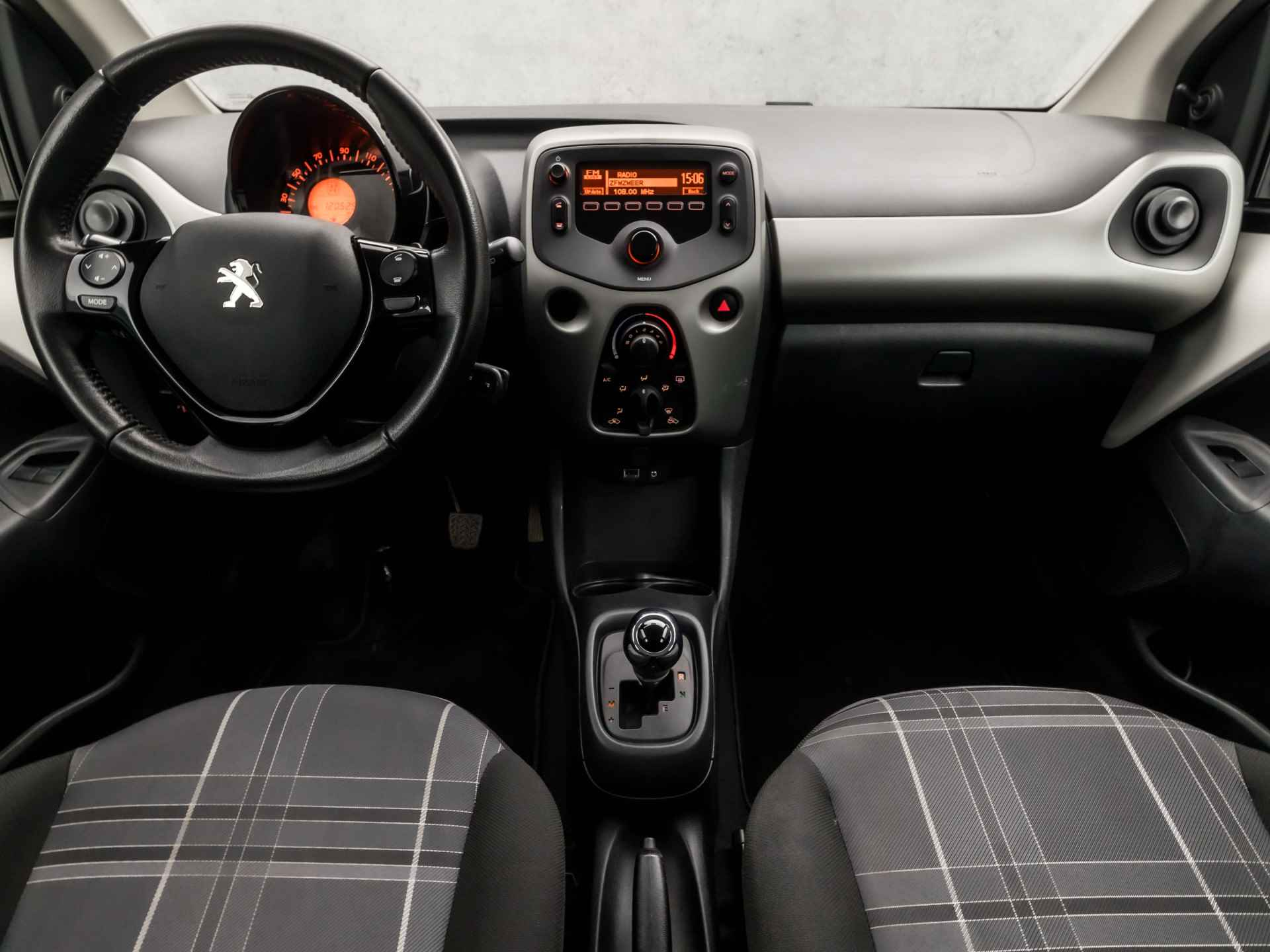 Peugeot 108 1.0 e-VTi Luxury Automaat (AIRCO, BLUETOOTH, 5-DEURS, XENON, STUURWIELBEDIENING, ELEK PAKKET, NIEUWE APK, NIEUWSTAAT) - 6/30