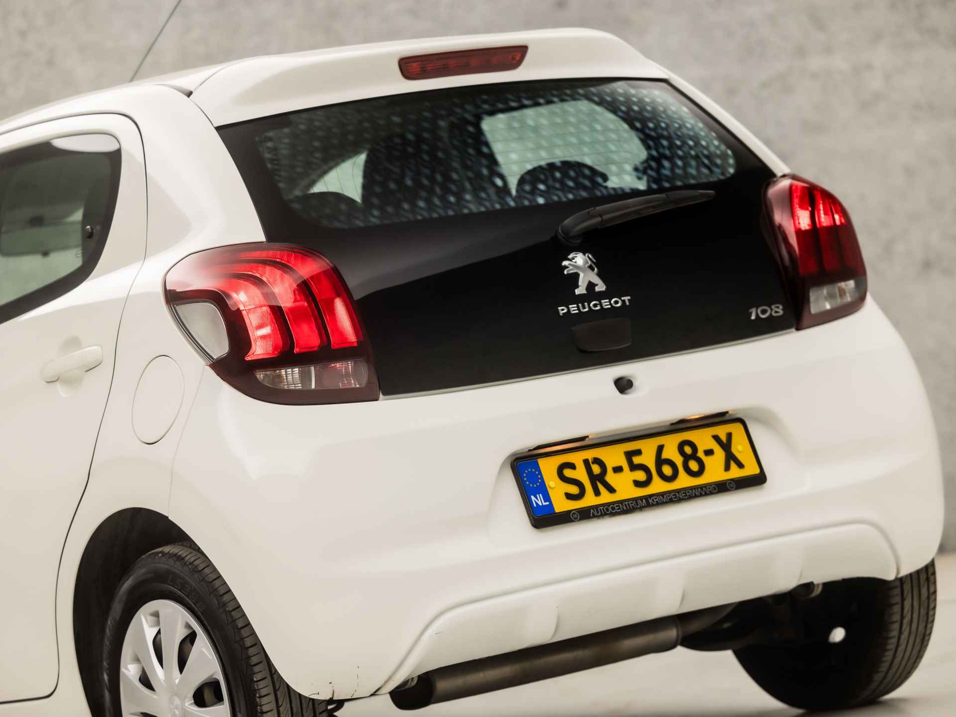 Peugeot 108 1.0 e-VTi Luxury Automaat (AIRCO, BLUETOOTH, 5-DEURS, XENON, STUURWIELBEDIENING, ELEK PAKKET, NIEUWE APK, NIEUWSTAAT) - 11/30