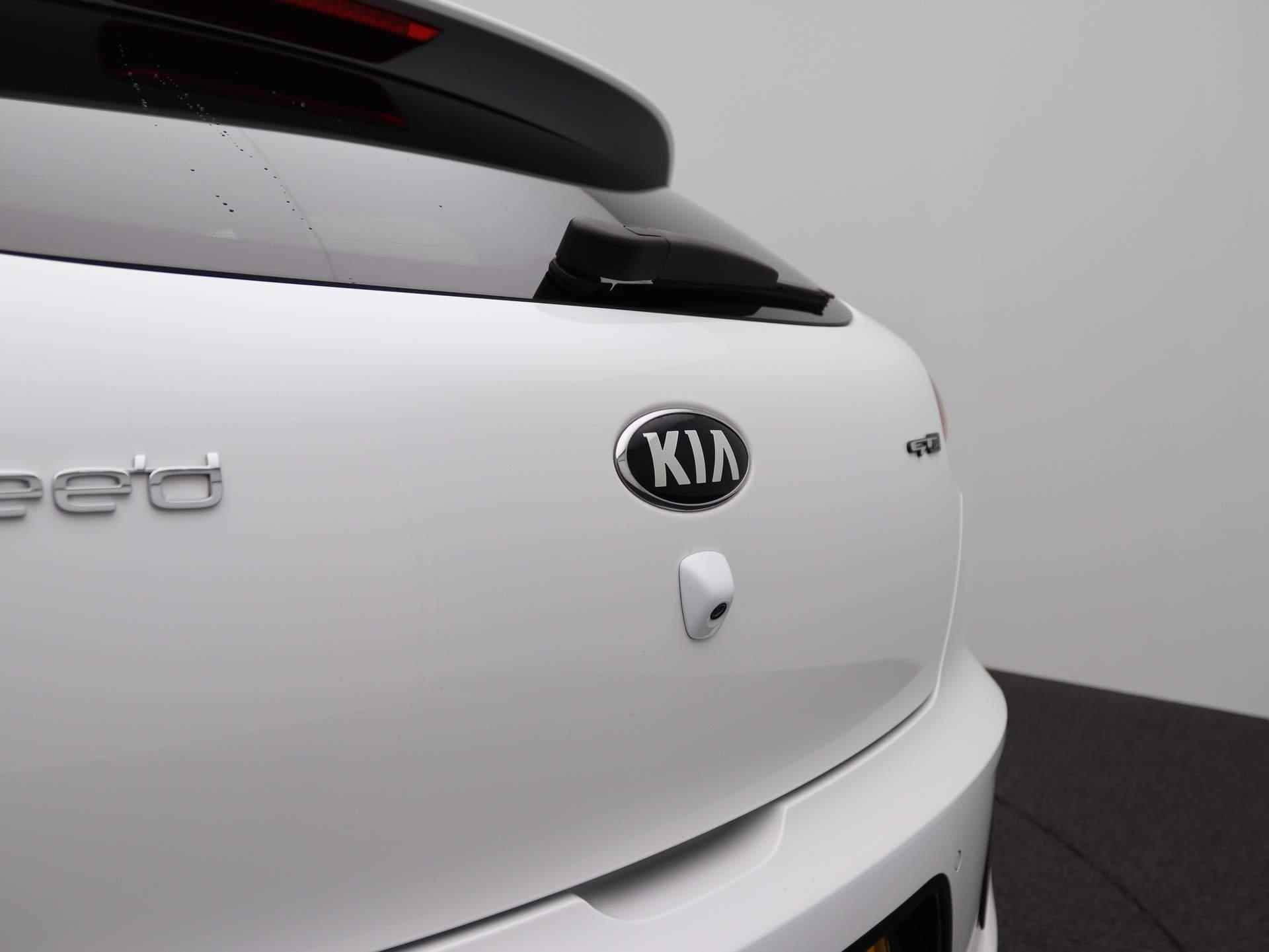 Kia pro_cee'd 1.0 T-GDi GT-Line | Navigatie | Stoelverwarming | Stuurverwarming | Camera | Cruise Control | DAB+ | Privacy Glass | - 38/50