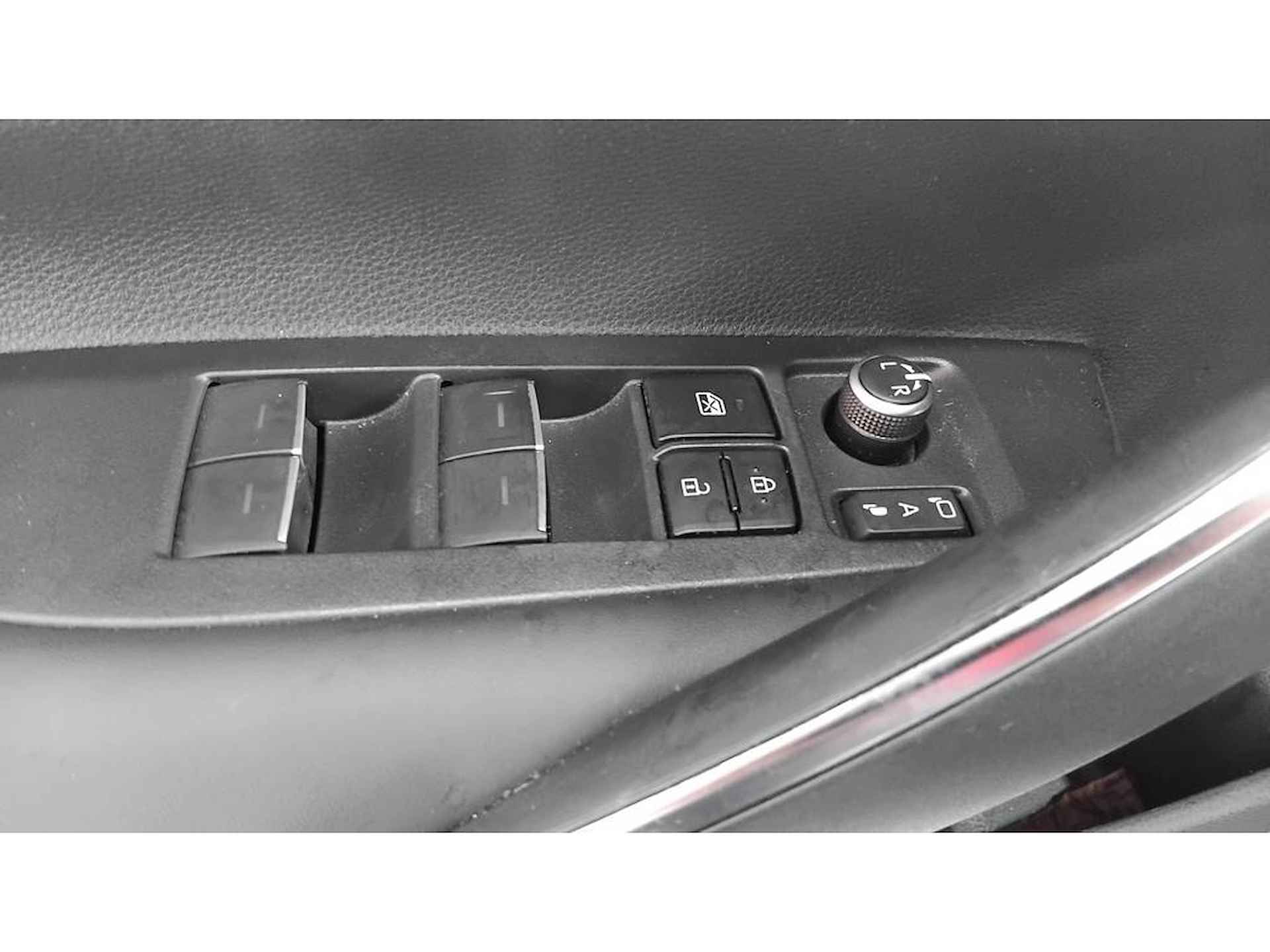 Toyota Corolla TS 1.8 LED Apple HUD Stoelverw Keyless - 8/23