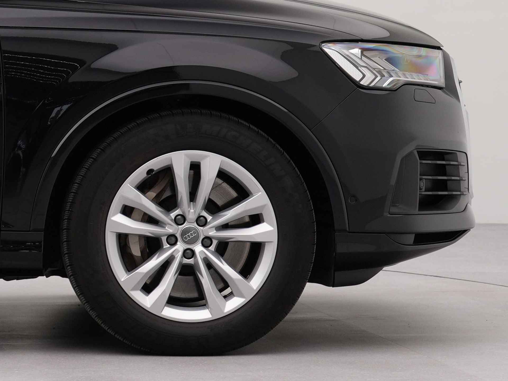 Audi Q7 55 TFSI e quattro Pro Line Plus | autom 8 traps | Audi entertainment systeem achter| Lederen bekleding | Navigatie by App | Panoramadak | LM velgen 19" - 39/83