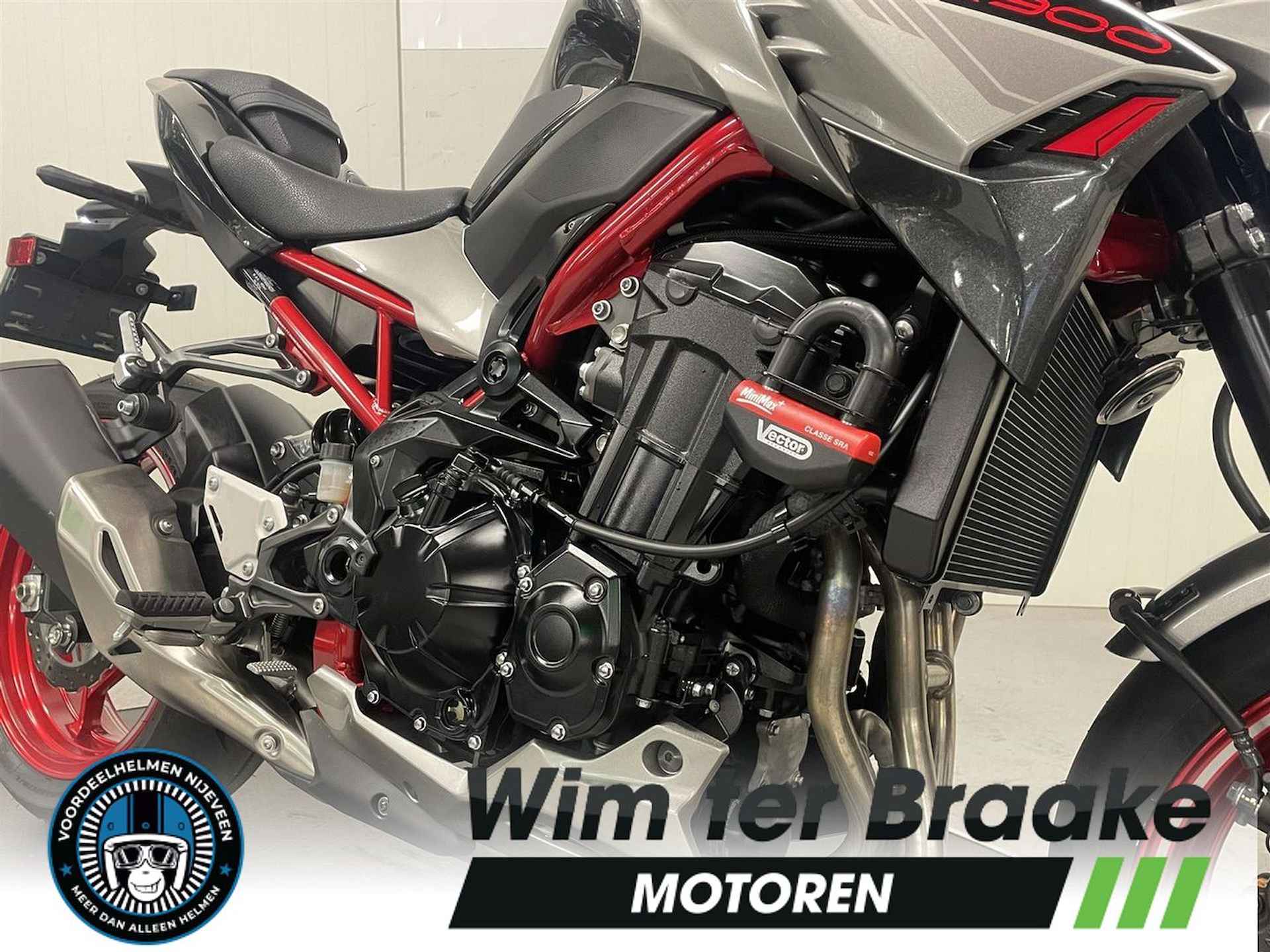 Kawasaki Z 900 E ABS - 2023 - 14/17