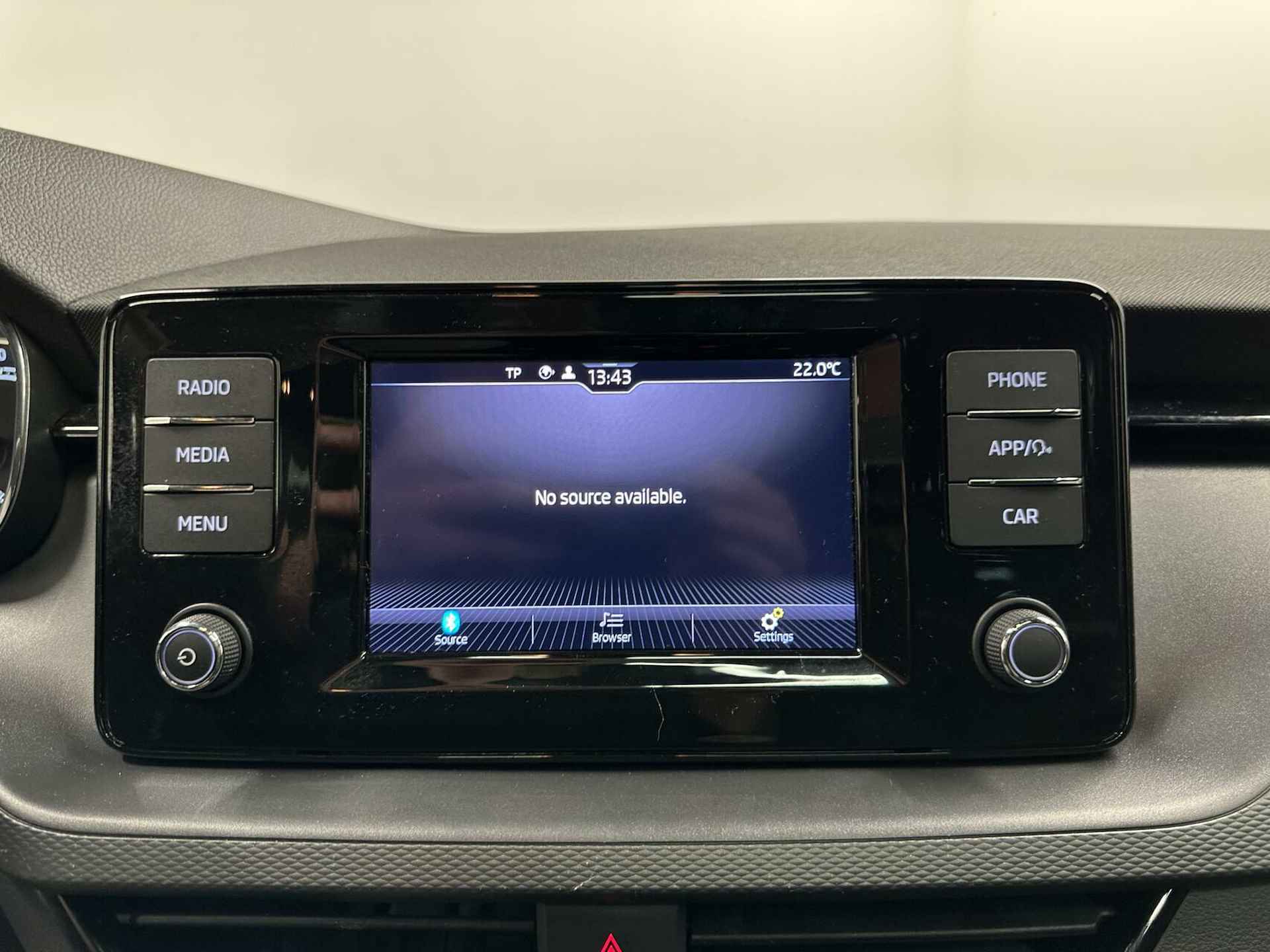 Skoda Scala 1.0 TSI Business Edition CARPLAY PANORAMA DAK - 33/38