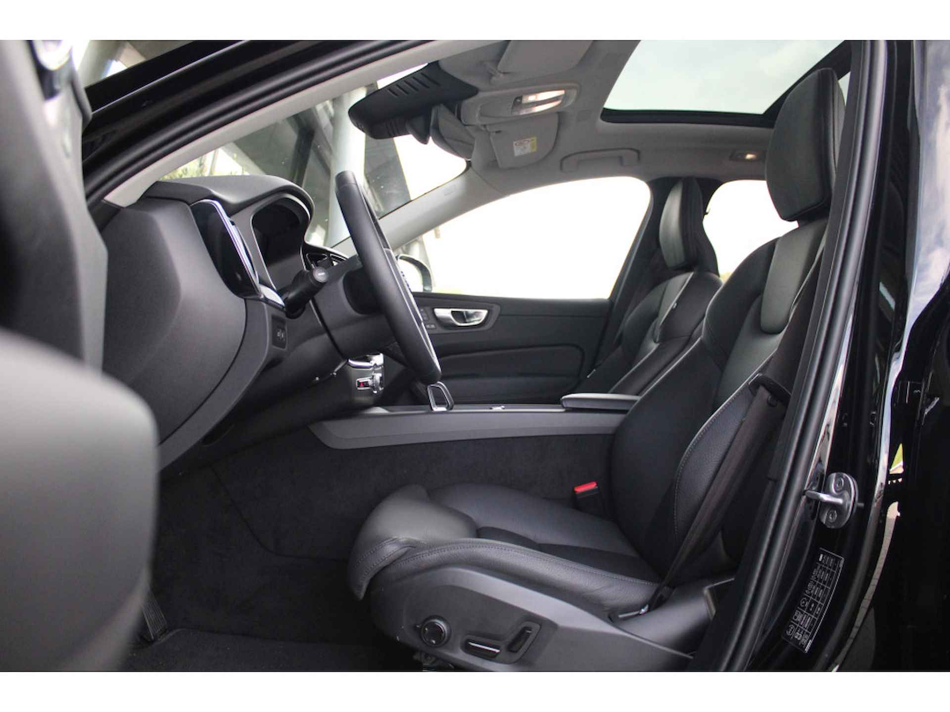 Volvo XC60 T6 Plus Bright | Adaptive Cruise | Panoramadak | Getint Glas | Elektrische Stoel | BLIS | 20 Inch - 9/39