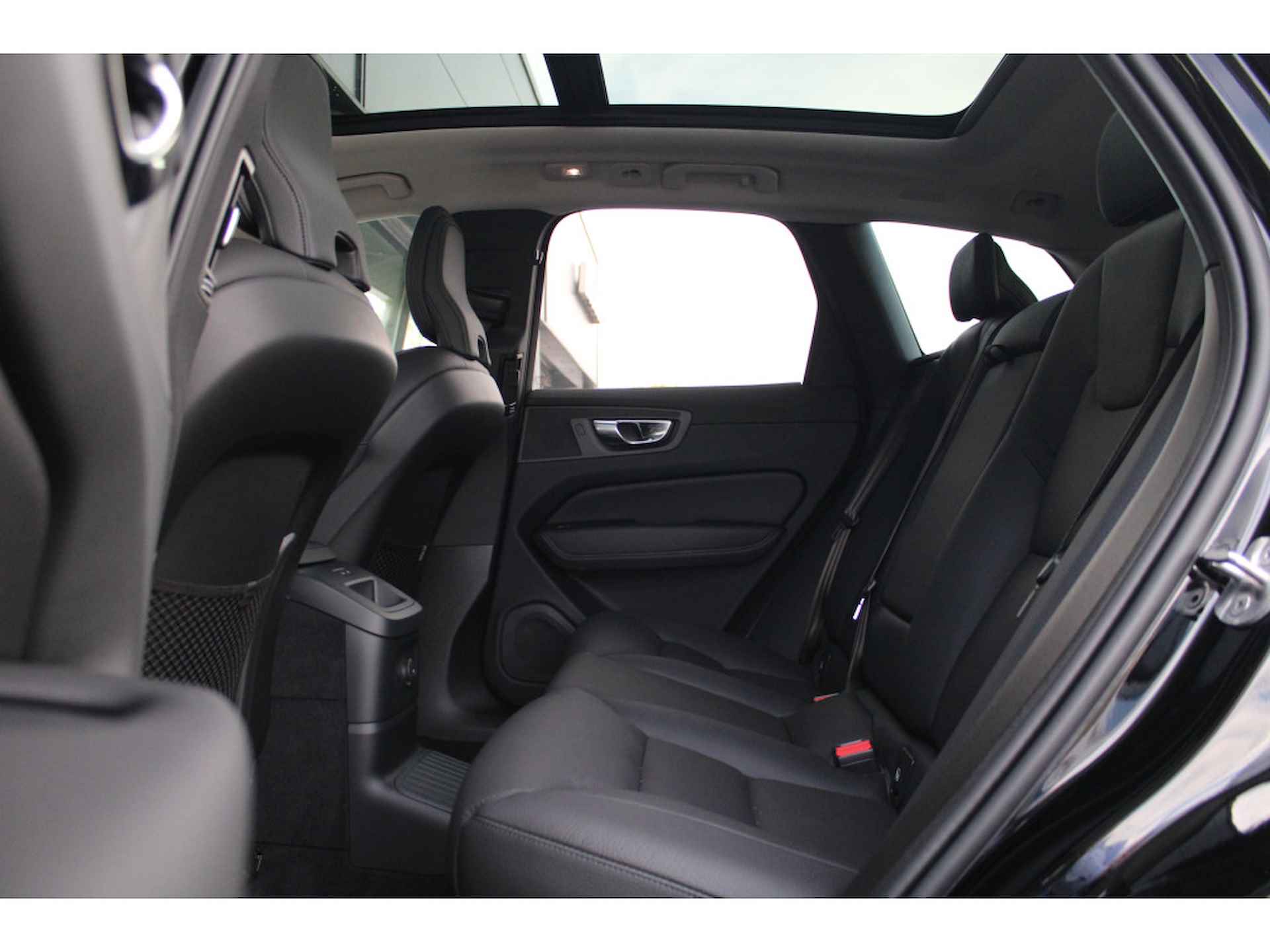 Volvo XC60 T6 Plus Bright | Adaptive Cruise | Panoramadak | Getint Glas | Elektrische Stoel | BLIS | 20 Inch - 10/39