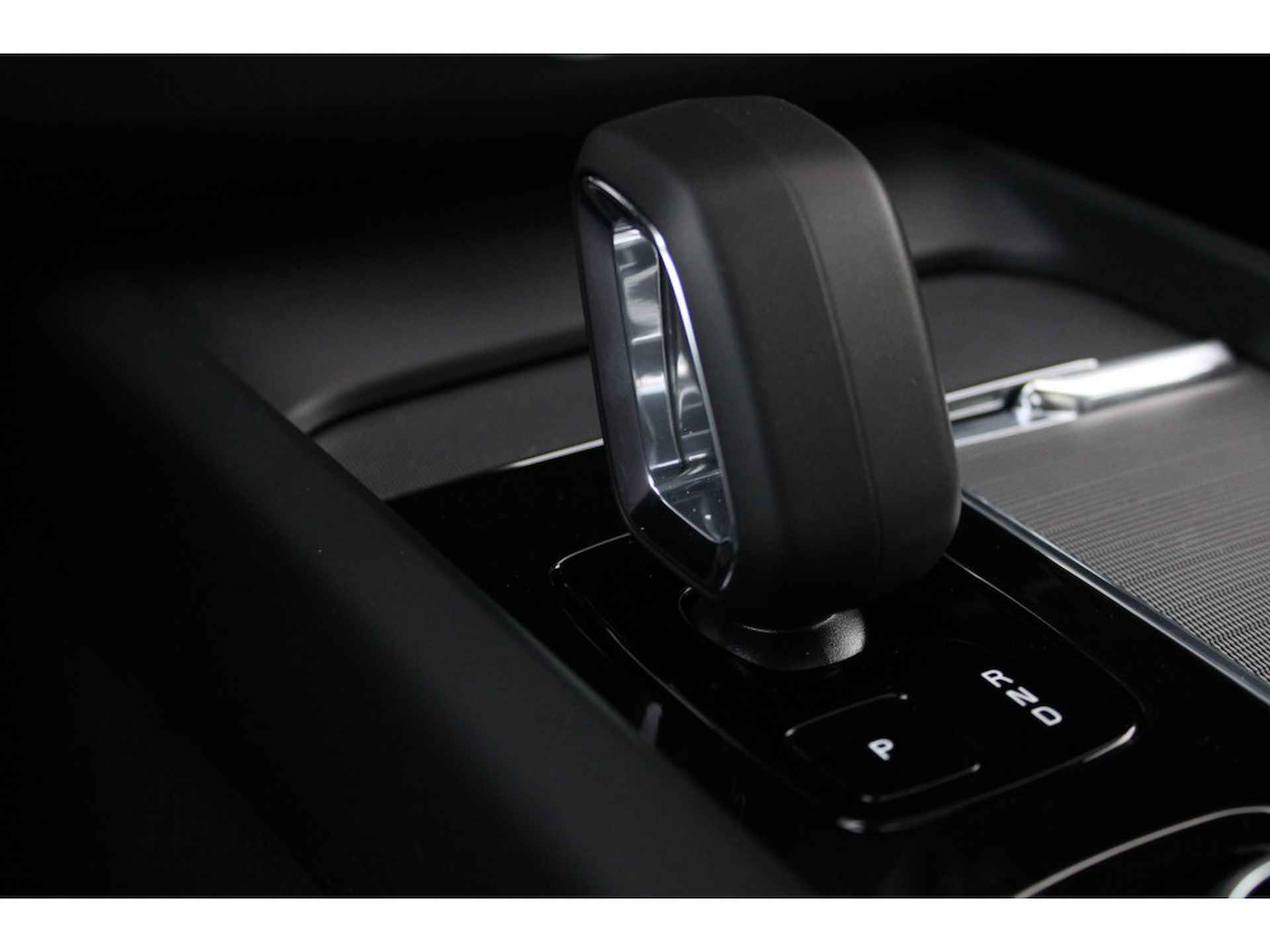 Volvo XC60 T6 Plus Bright | Adaptive Cruise | Panoramadak | Getint Glas | Elektrische Stoel | BLIS | 20 Inch - 27/39