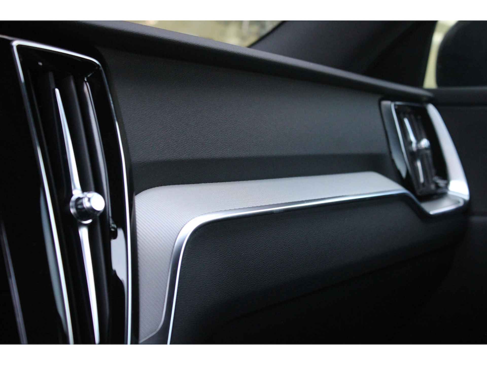 Volvo XC60 T6 Plus Bright | Adaptive Cruise | Panoramadak | Getint Glas | Elektrische Stoel | BLIS | 20 Inch - 38/39