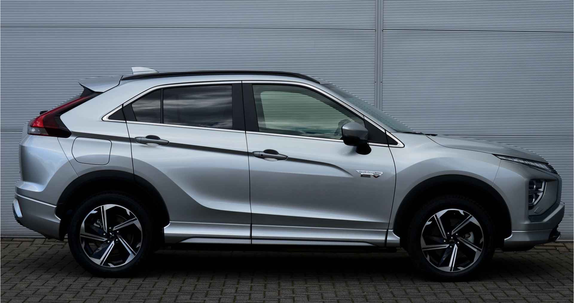 Mitsubishi Eclipse Cross PHEV 2.4 BUSINESS EXECUTIVE 4WD | PLUG IN HYBRID | ADAPTIEF CRUISE | ALL SEASON BANDEN | FABRIEKGARANTIE TOT 23-12-2030* | ALL IN RIJKLAARPRIJS - 12/46