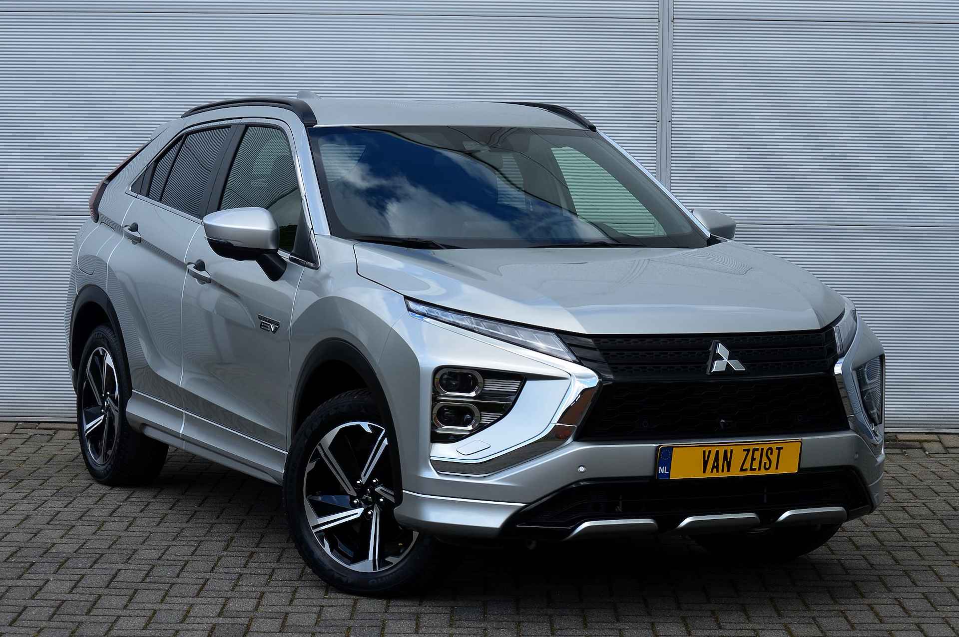 Mitsubishi Eclipse Cross PHEV 2.4 BUSINESS EXECUTIVE 4WD | PLUG IN HYBRID | ADAPTIEF CRUISE | ALL SEASON BANDEN | FABRIEKGARANTIE TOT 23-12-2030* | ALL IN RIJKLAARPRIJS - 14/46