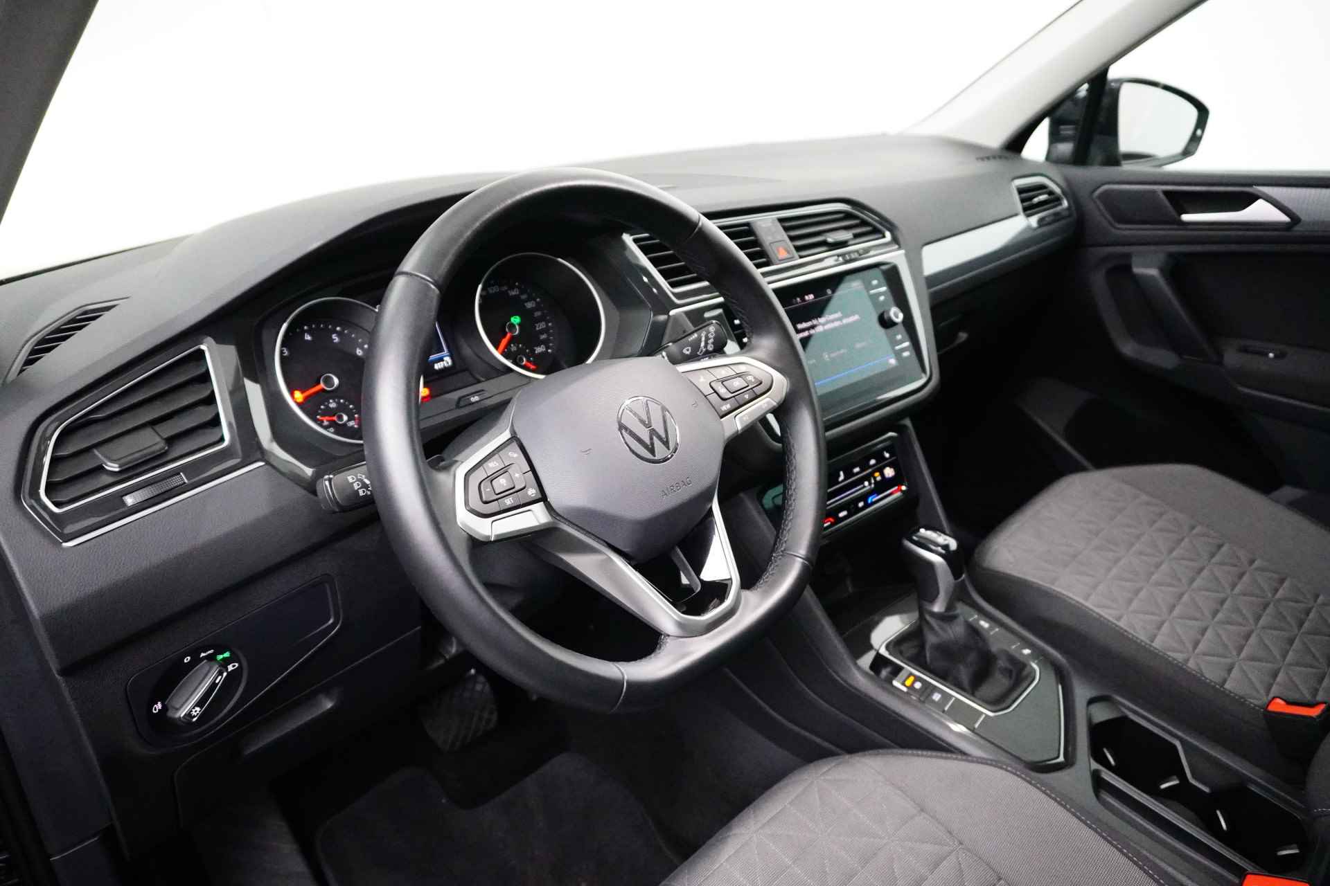 Volkswagen Tiguan 1.5 TSI 150 pk Life 7-DSG | Trekhaak wegklapbaar | Achteruitrijcamera | Cruise control adaptief | - 15/28