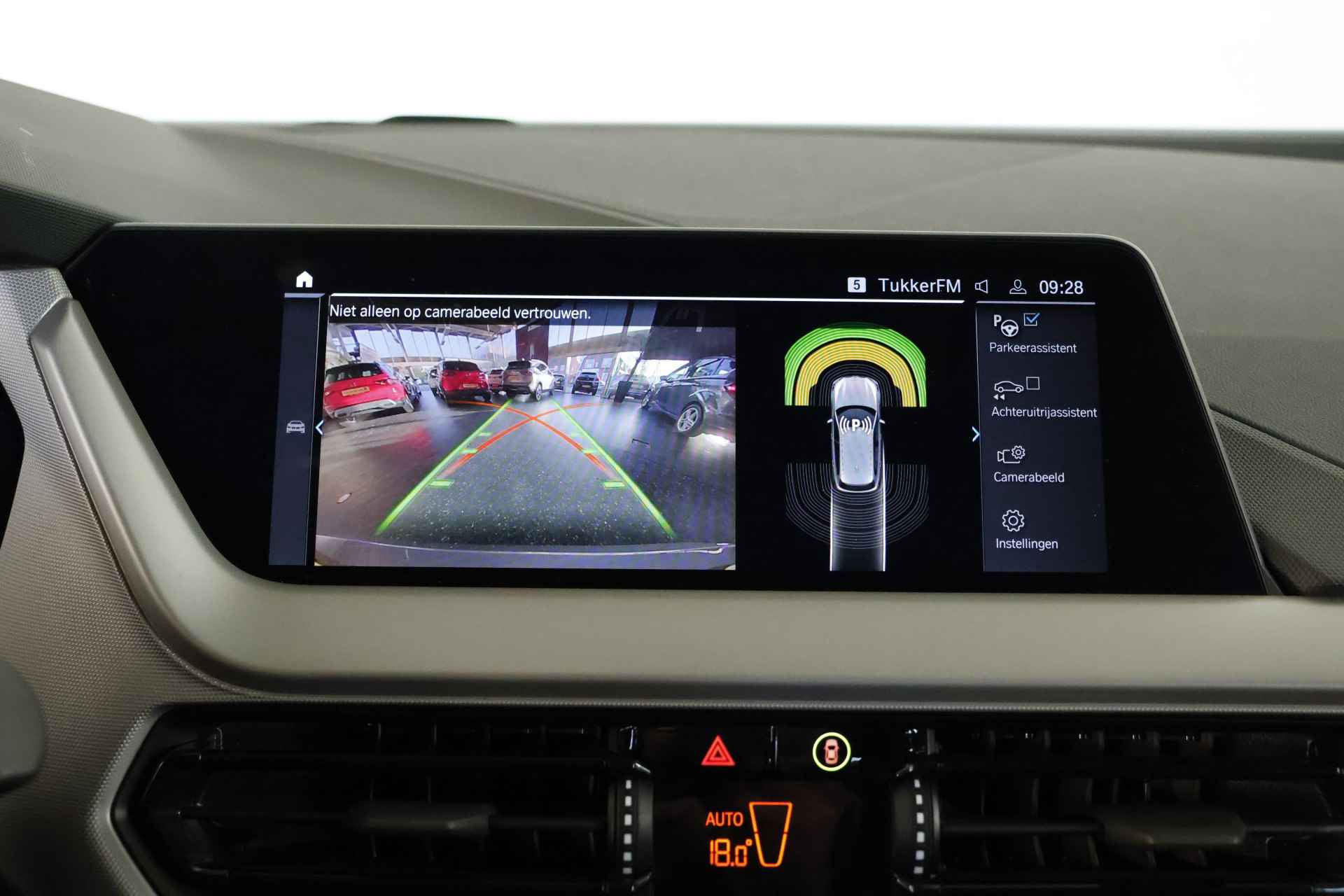 BMW 1-serie 118i / Navi / LED / CAM / CarPlay / Aut - 27/31