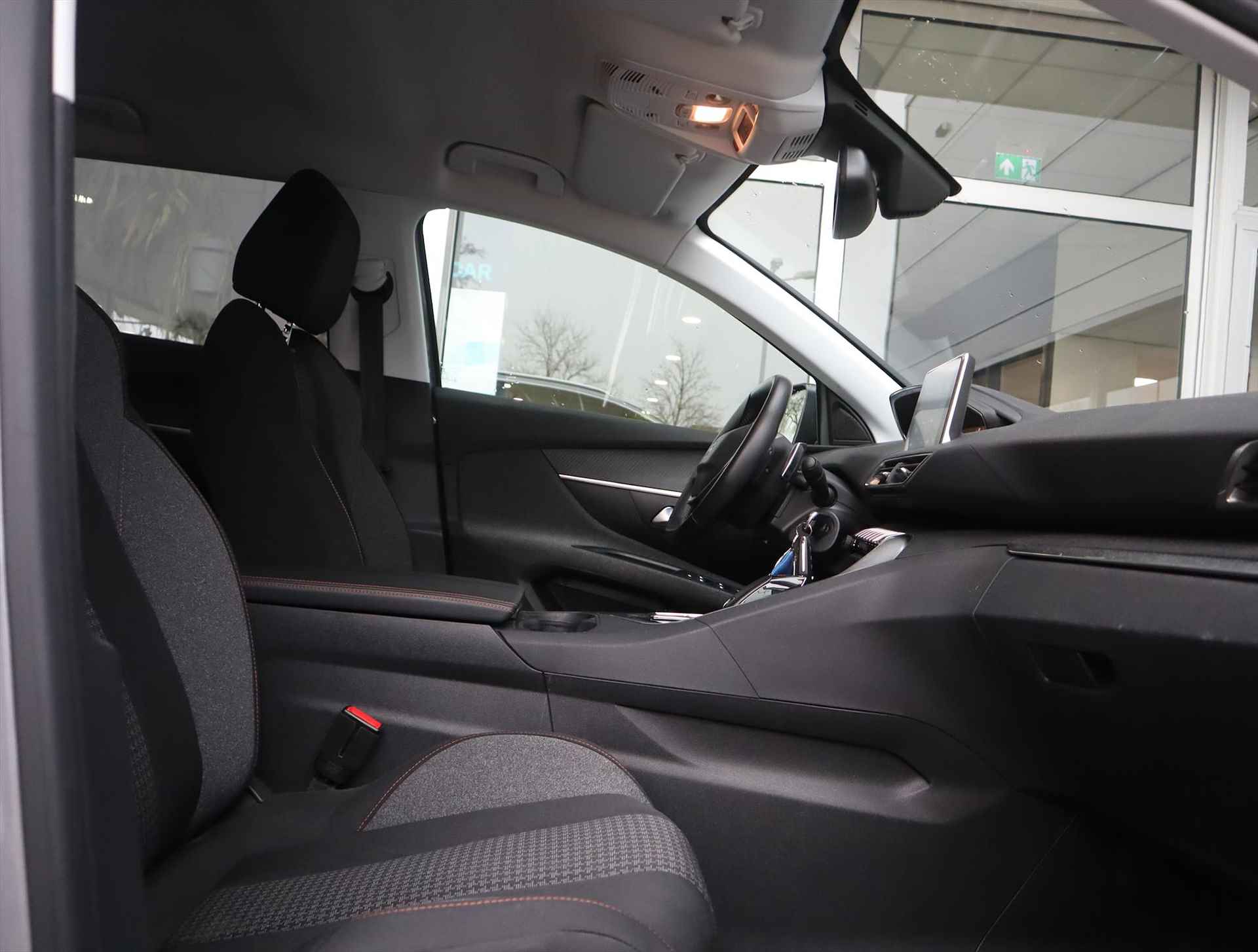 PEUGEOT 5008 SUV Active PureTech 130PK EAT8 automaat 7pers., Rijklaarprijs, Navigatie Trekhaak Cruise control Camera Parkeensensoren voor en achter - 6/63