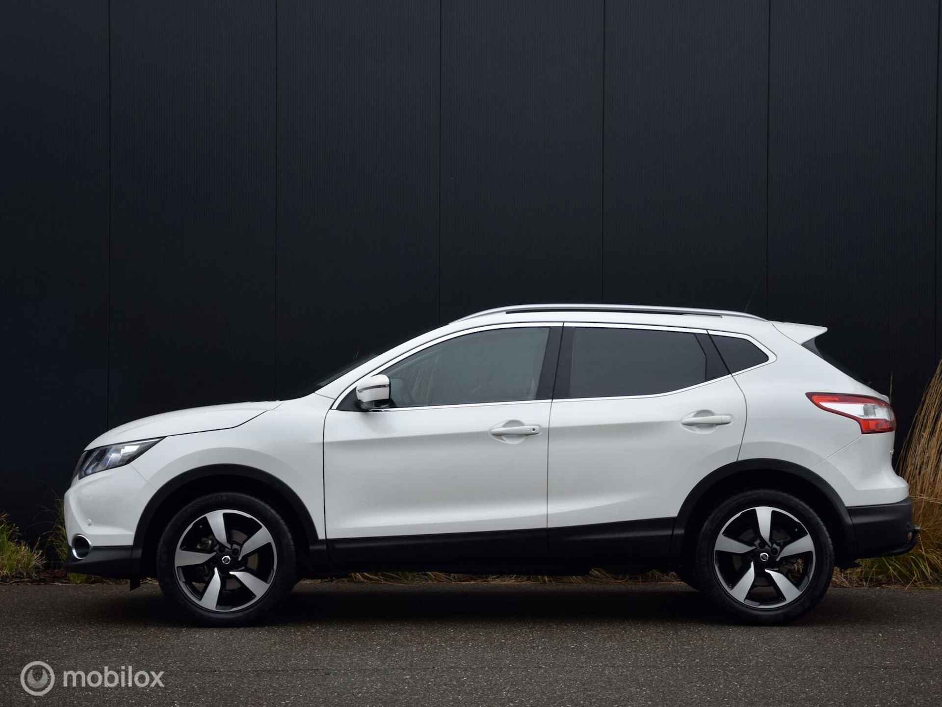 Nissan Qashqai 1.2 N-Connecta I Panodak I Trekhaak I I Airco - 2/7