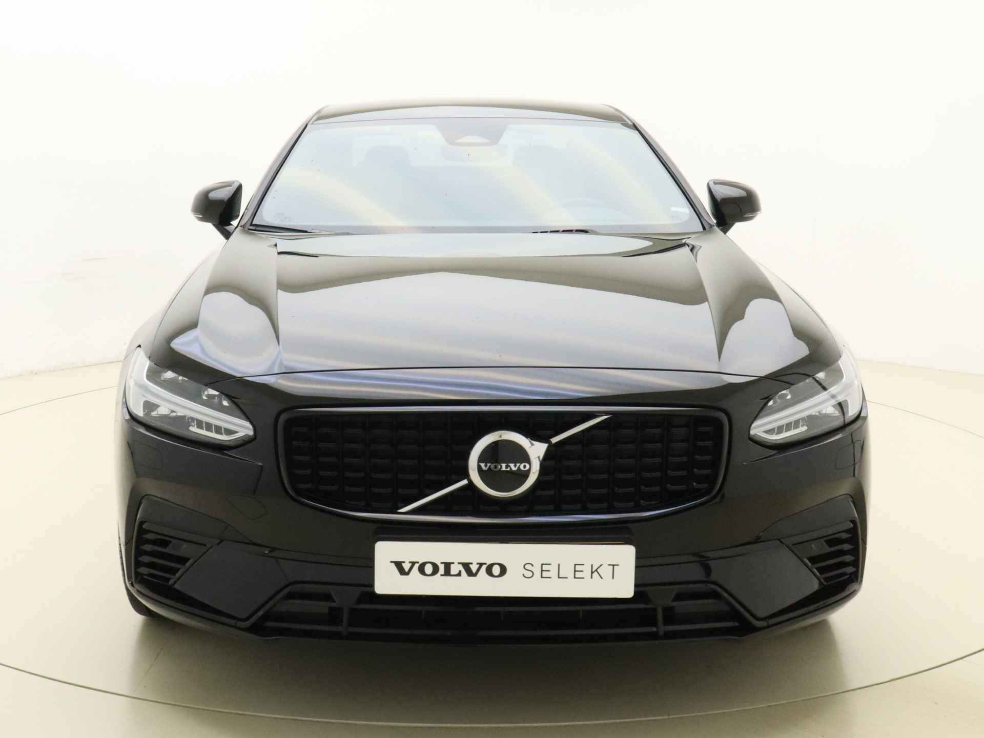 Volvo S90 T8 455pk AWD R-Design / Elek Sportstoelen / 19 inch / Google / Dubbel glas / Lederen dashboard / Stoelverwarming / Getint glas /  Adaptieve cruise / - 4/38