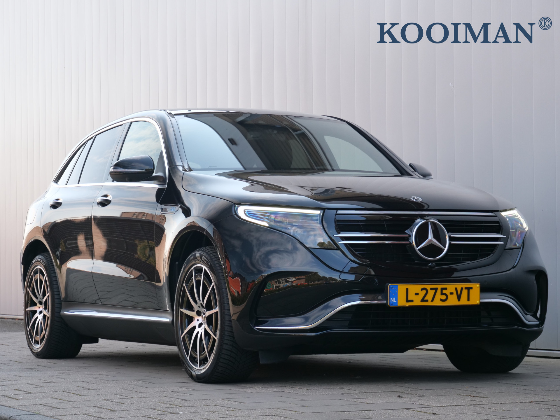 Mercedes-Benz EQC 400 4MATIC 408pk Business Solution 80 kWh Panoramadak / Headup display / Burmeister