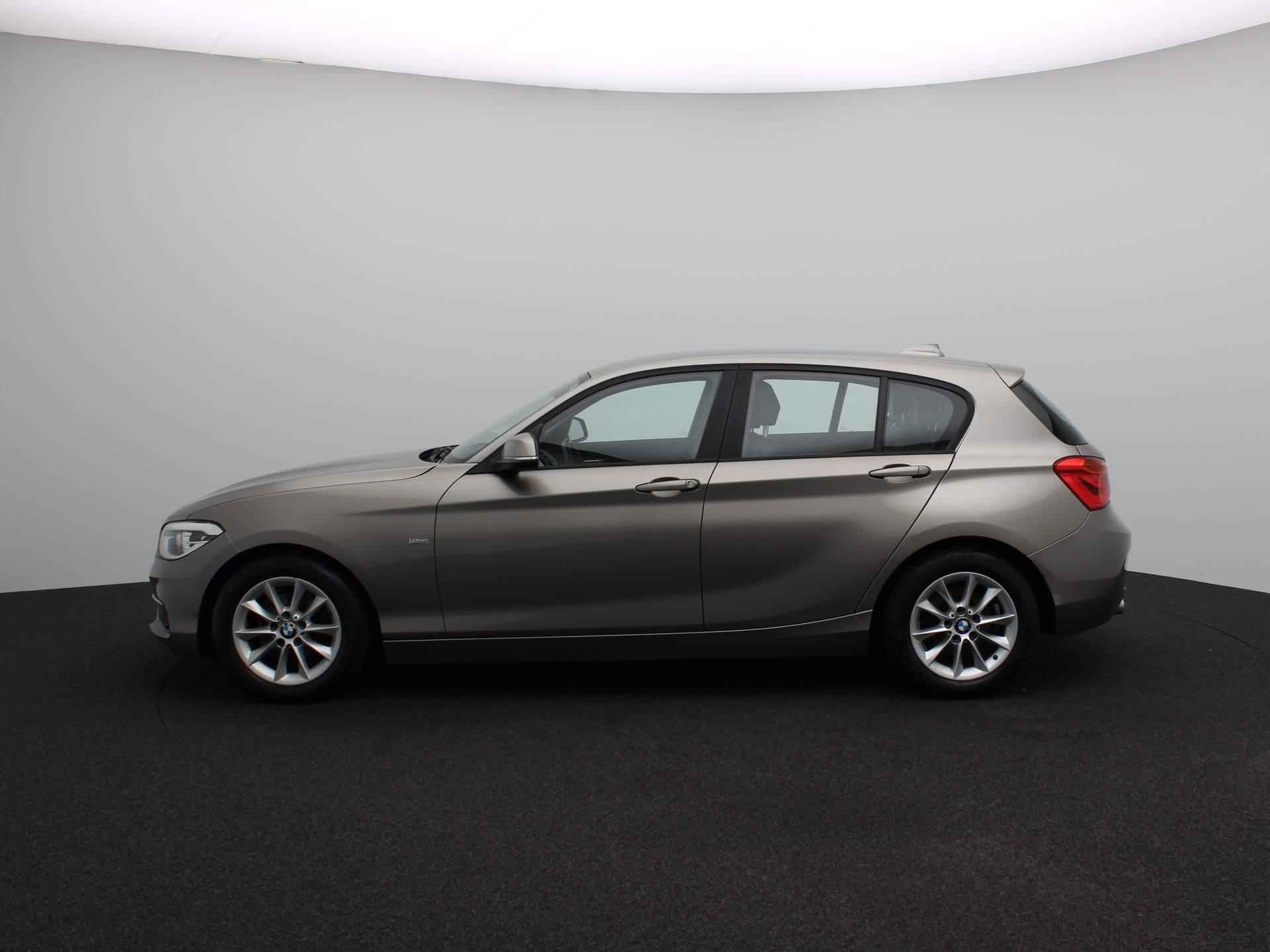 BMW 1-serie 116d EDE Centennial High Executive | Navi | Leder | LED koplampen | Cruise control | Parkeersensoren - 4/28