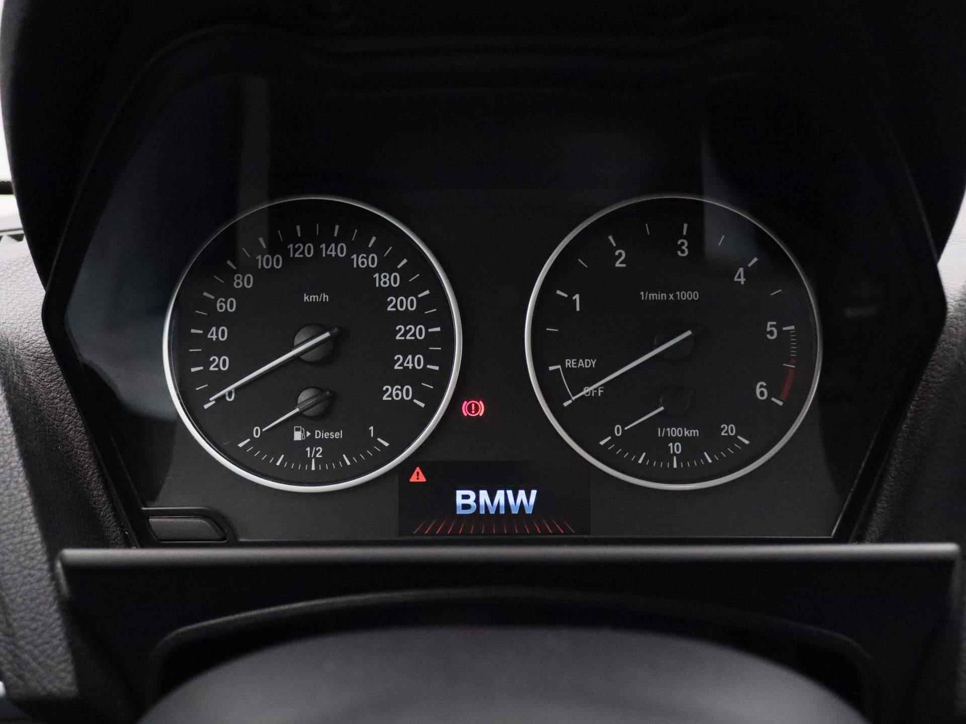 BMW 1-serie 116d EDE Centennial High Executive | Navi | Leder | LED koplampen | Cruise control | Parkeersensoren - 8/28