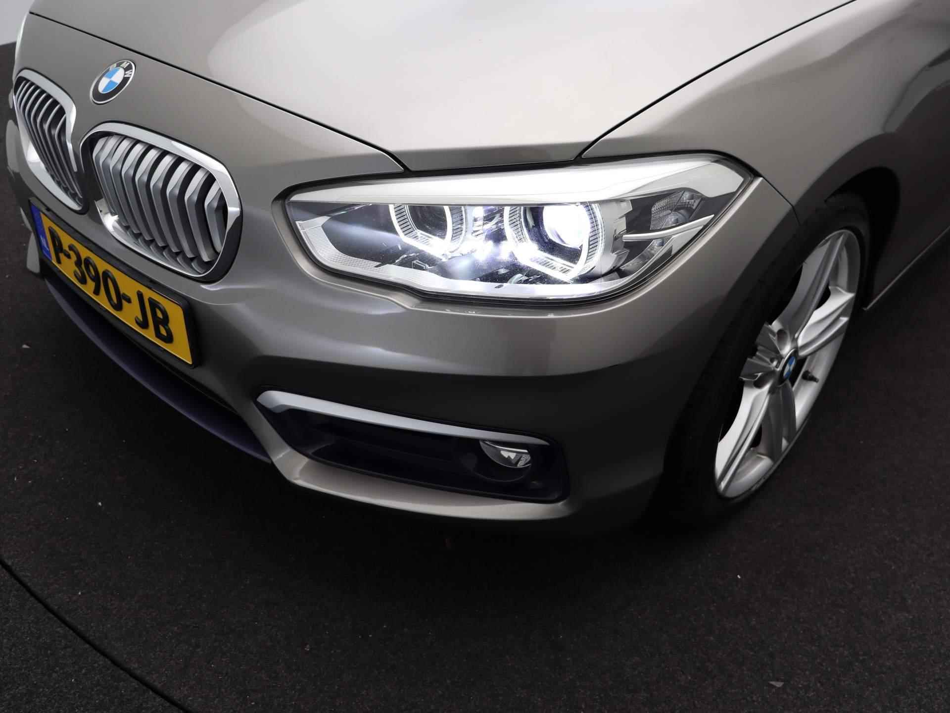 BMW 1-serie 5drs. 116d Urban Line | Navi | Leder | Led koplampen | 18'' Sportvelgen | Cruise Control | - 14/25